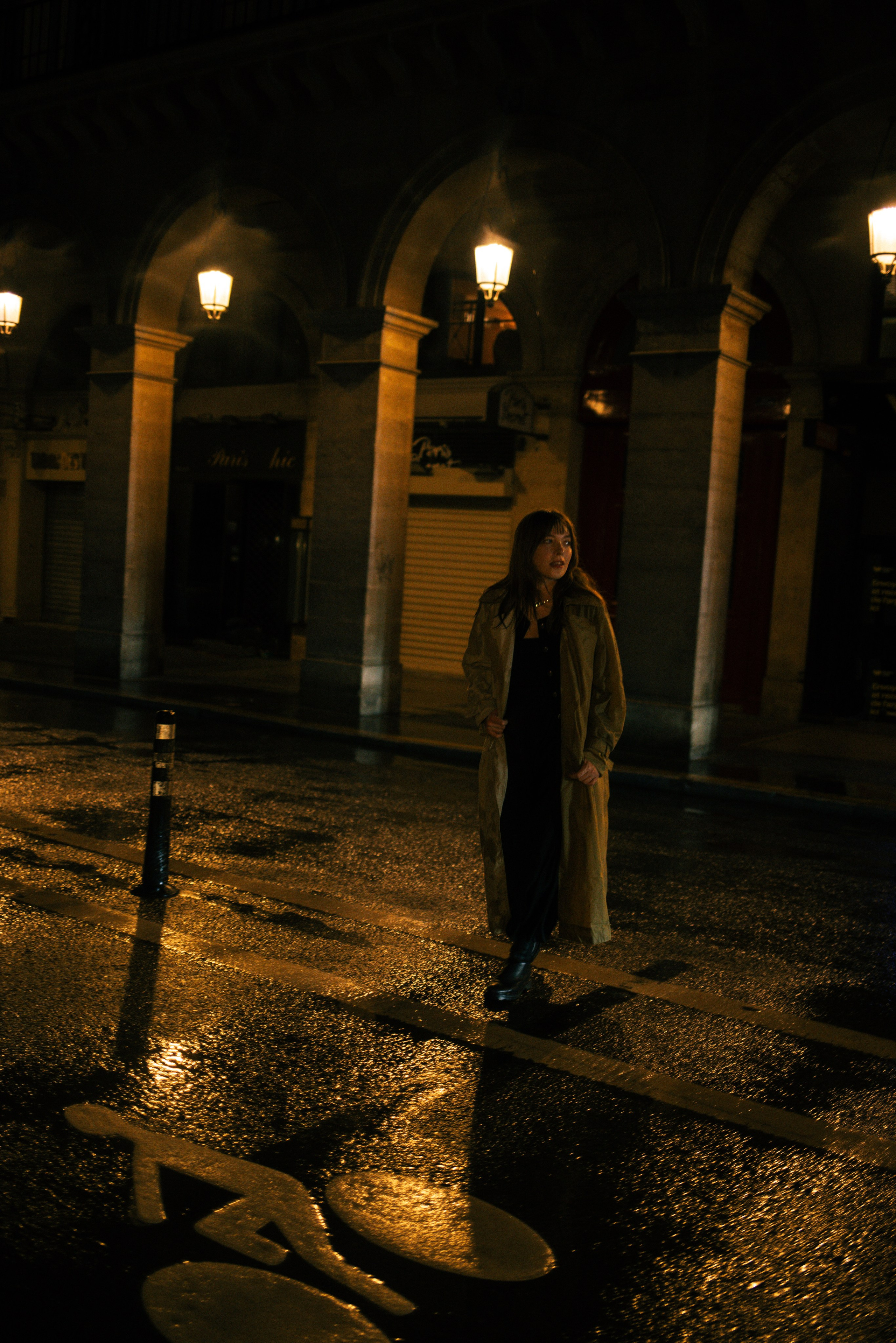 City of Light. Photographer in Paris