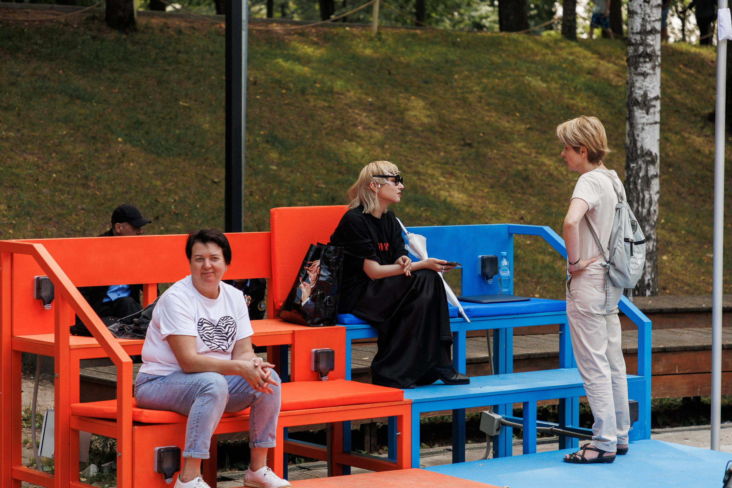 Книжный фестиваль «Смены» в Выксе 2025. Фотограф городских и семейных событий Артем Карпухин