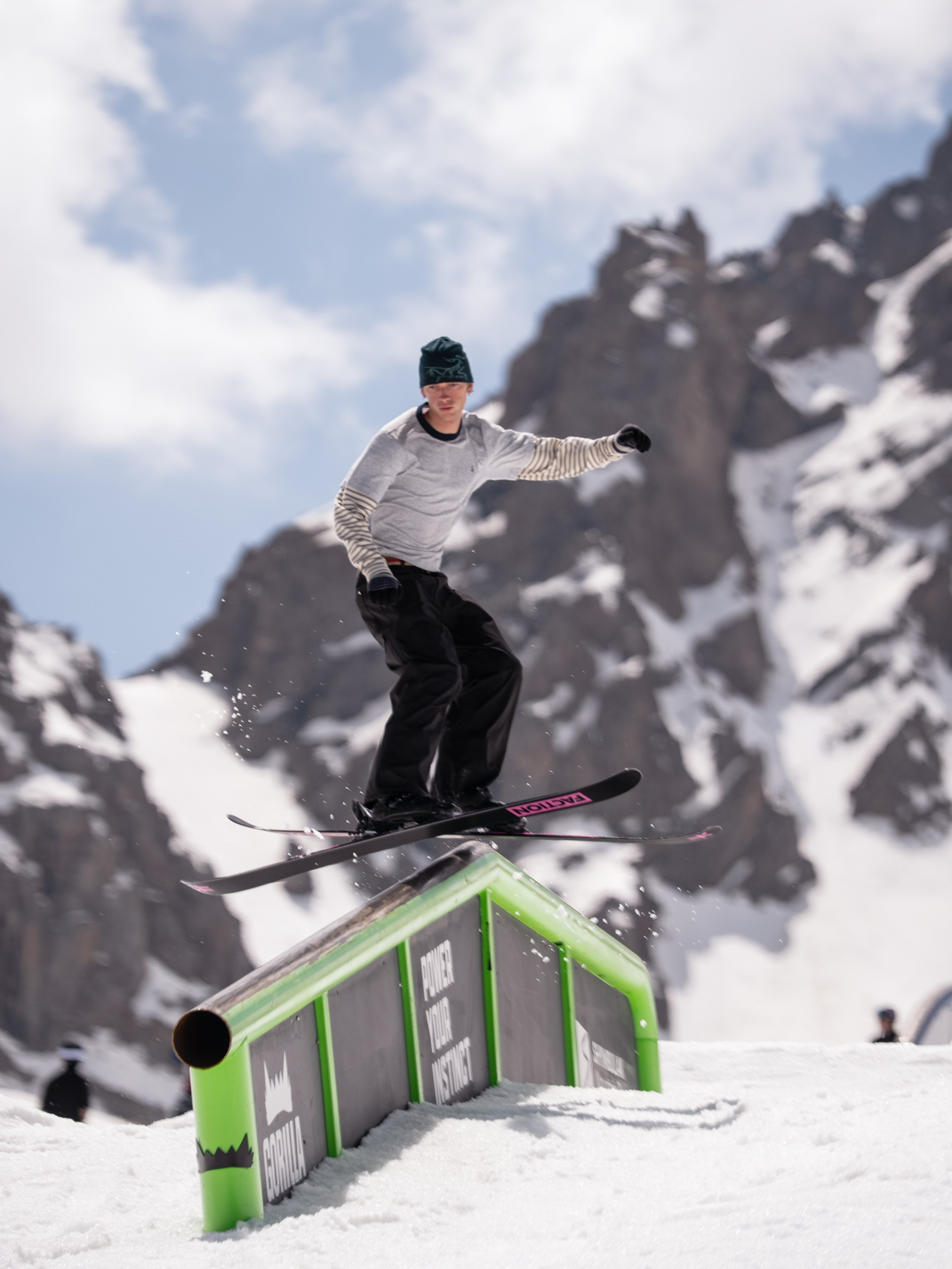 Gorilla IMBA CAMP 2026. Сайт Алматинского НЮ АРТ, будуар и фэшн фотографа Дениса Карпенко
