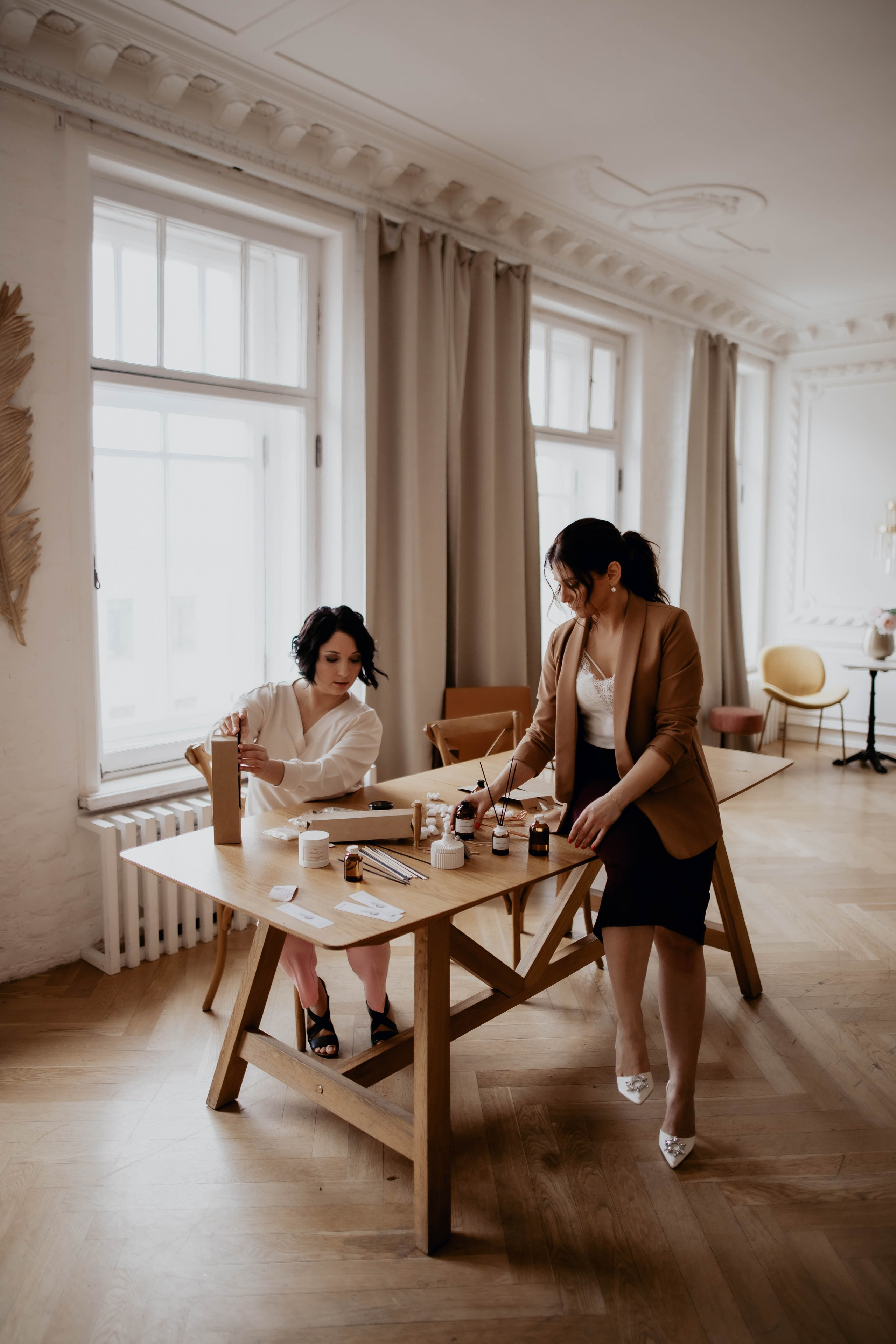 Ирина и Неля: бизнесвумен арома продукции. Фотограф Veronika Potaseva