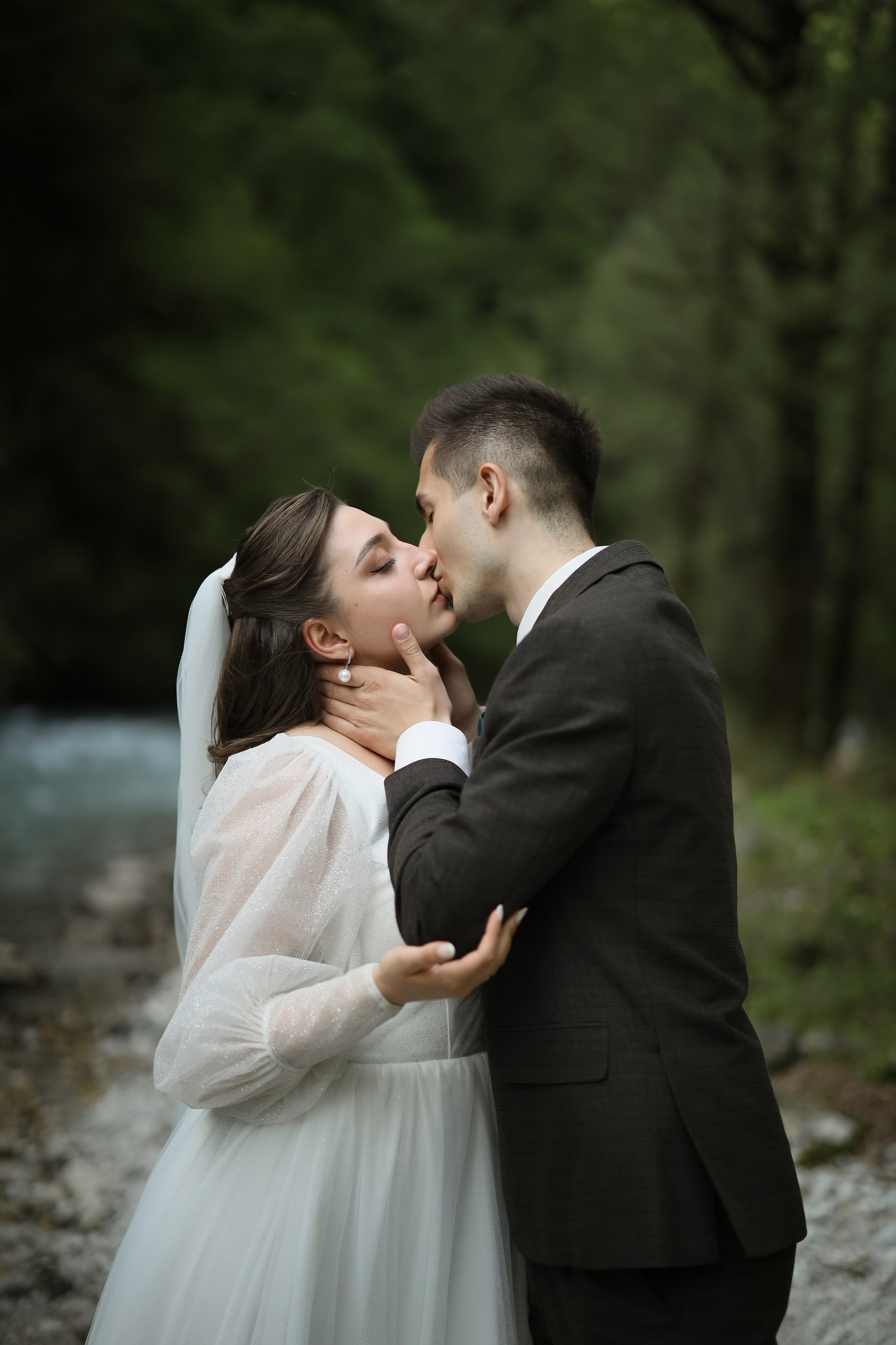 Свадебное Love story на озере Рица. Свадебный и семейный фотограф в Абхазии Жанна Соснина