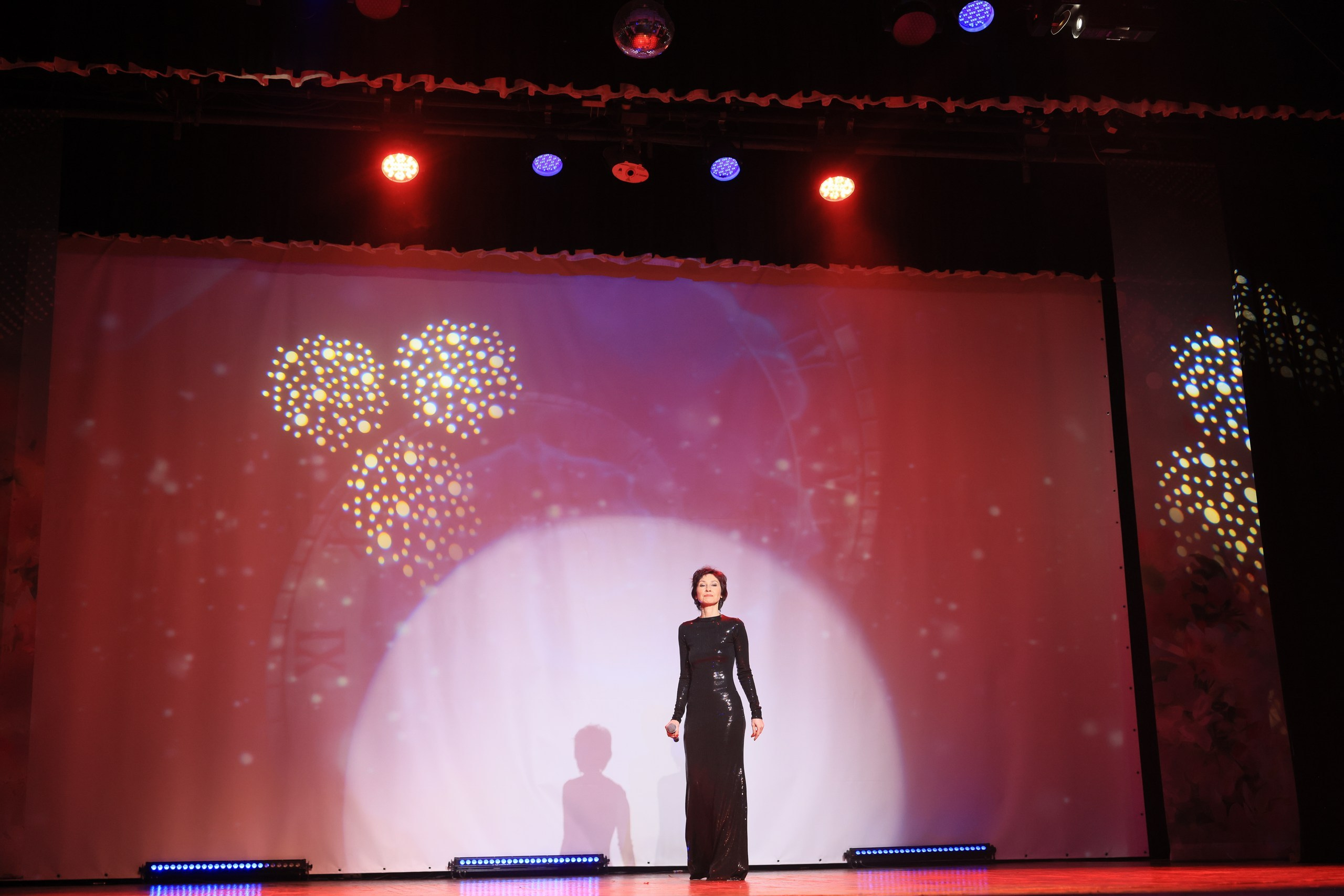 Концерт к 8 Марта в ДК «Металлург» г. Тула. Фотограф в Туле Крупский АнДРей. Фотостудия «КАДР71» в Туле