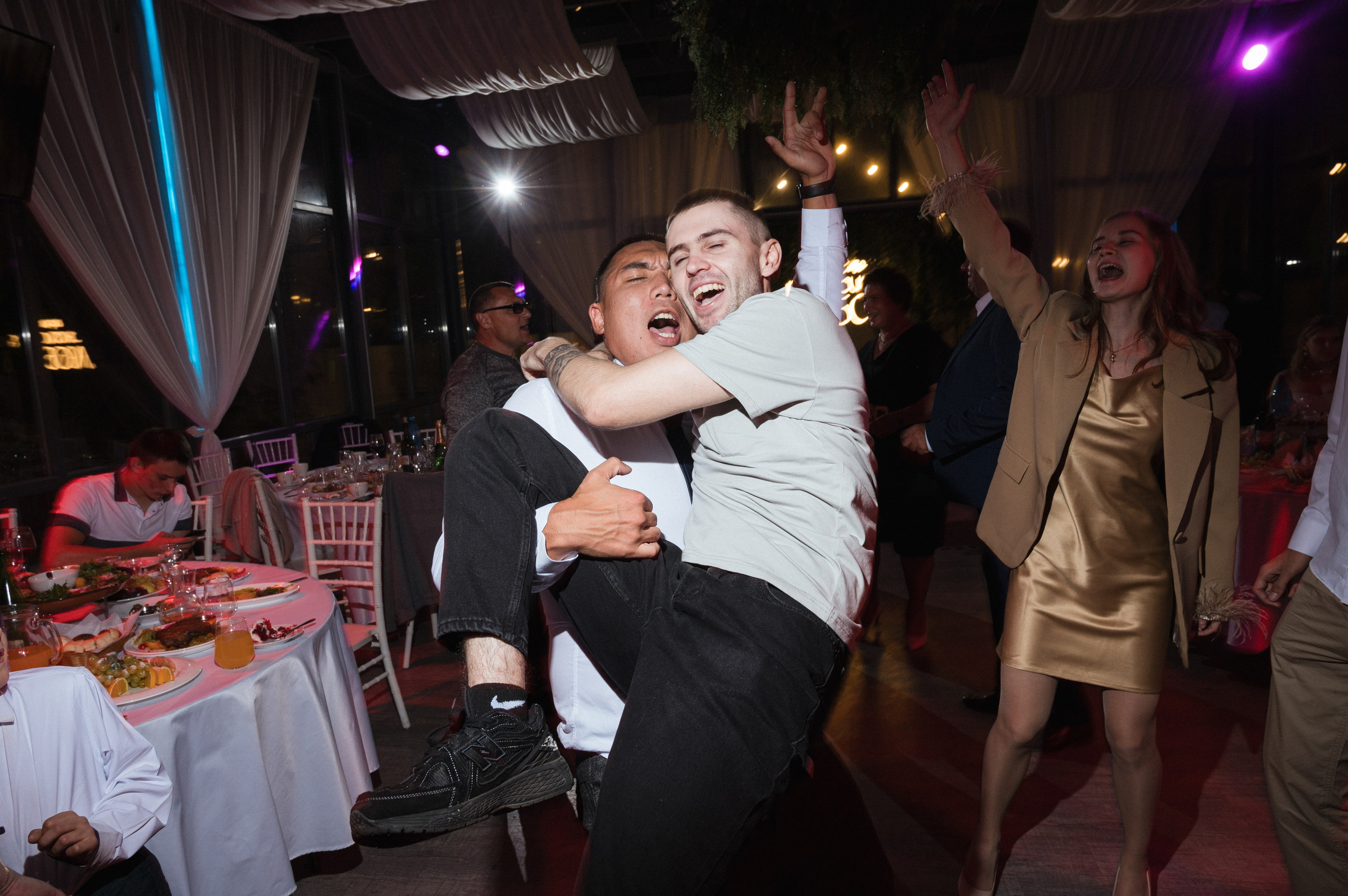 Просто такая сильная любовь. Портретный и репортажной фотограф Алексей Волков. Москва, Оренбург