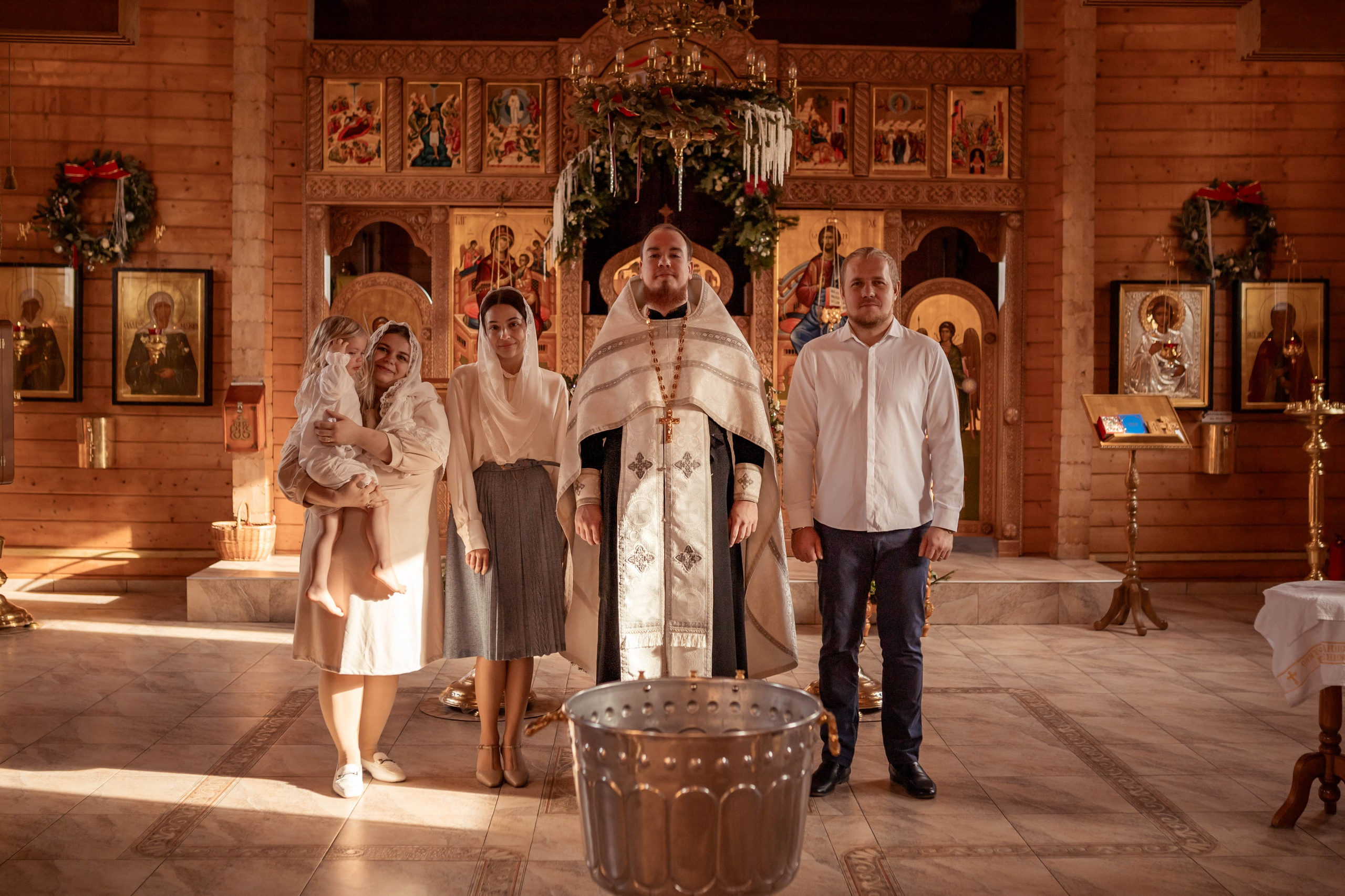 Крещение в Пантелеимоновском храме в городе Батайск. Олеся Семейская свадебный и семейный фотограф в Ростове-на-Дону