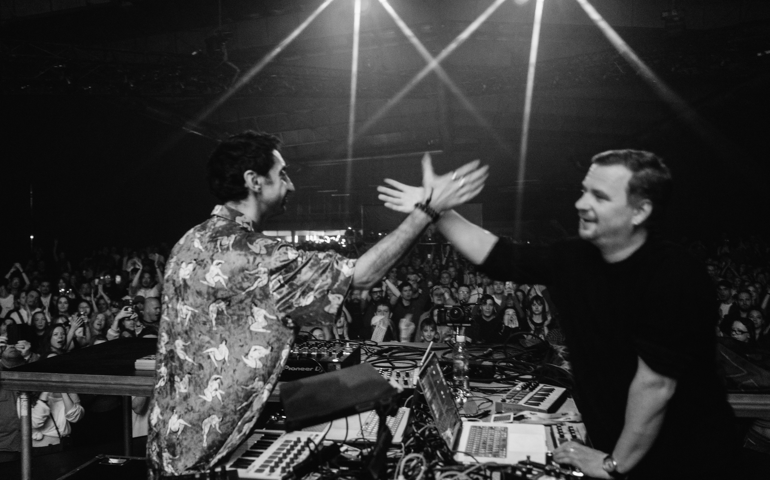 ТОН / 2025. Саша Копылов, фотограф в Казани