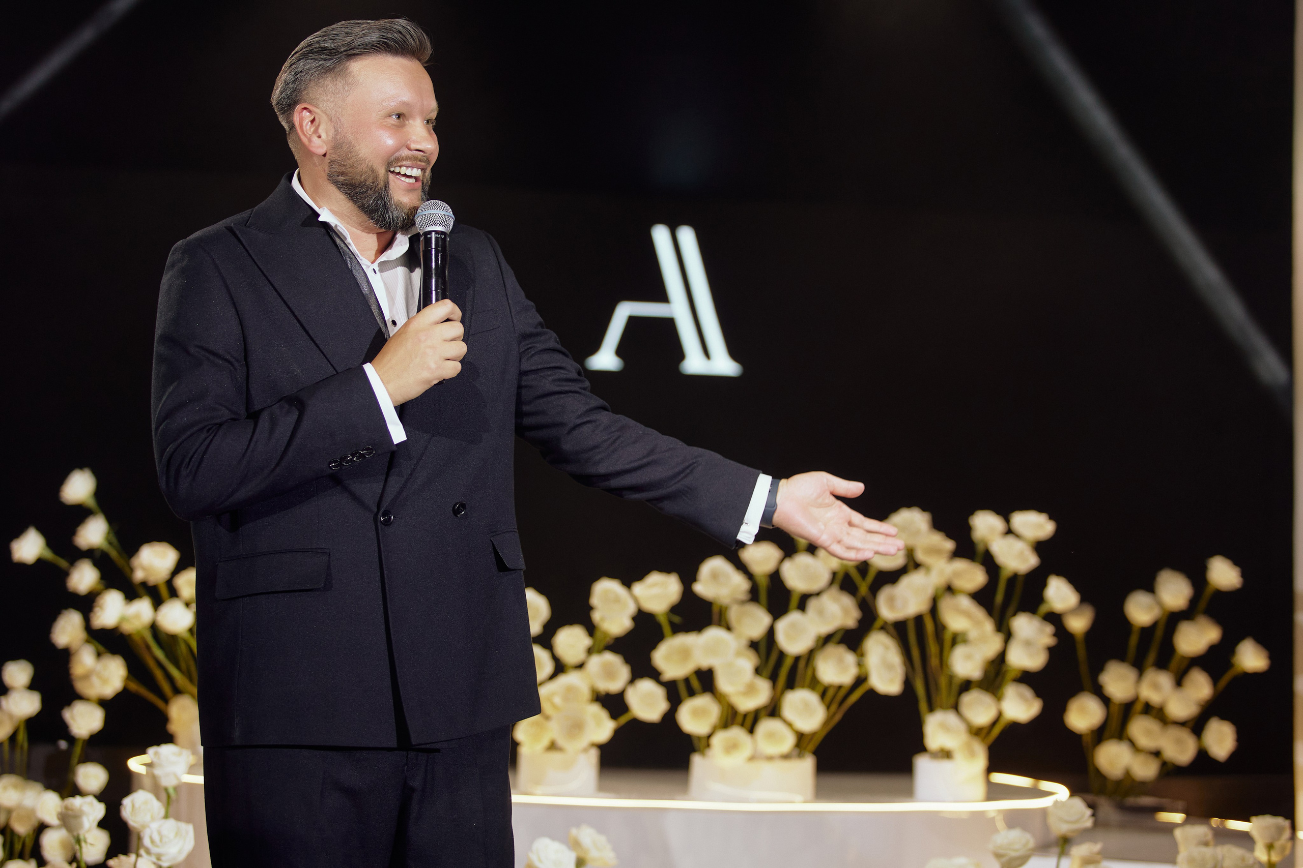 A MIRROR IS ONLY A HEART. Дмитрий Мазуркевич: Профессиональный Репортажный Фотограф