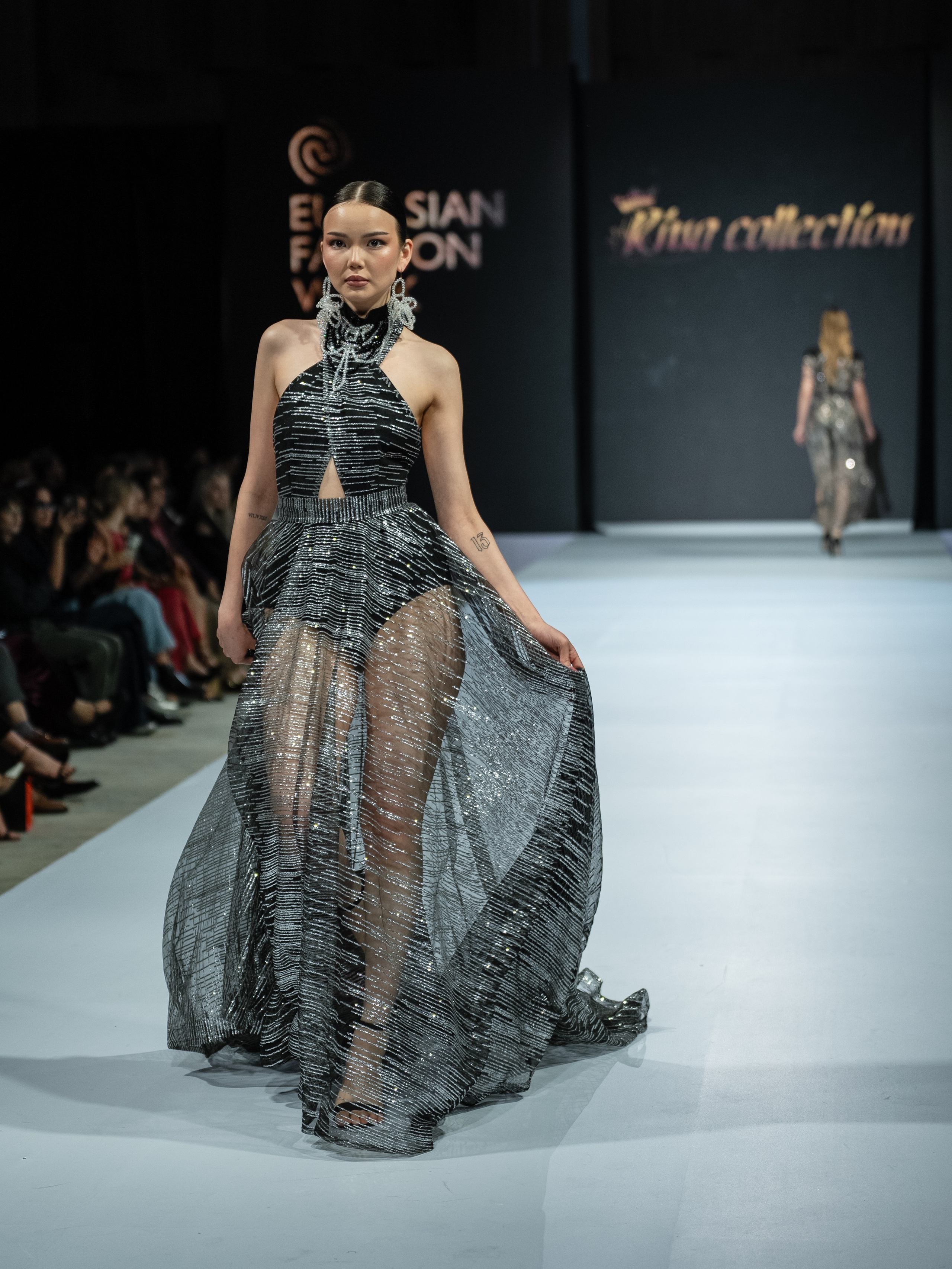 EURASIAN FASHION WEEK Rina Collection. Сайт Алматинского НЮ АРТ, будуар и фэшн фотографа Дениса Карпенко