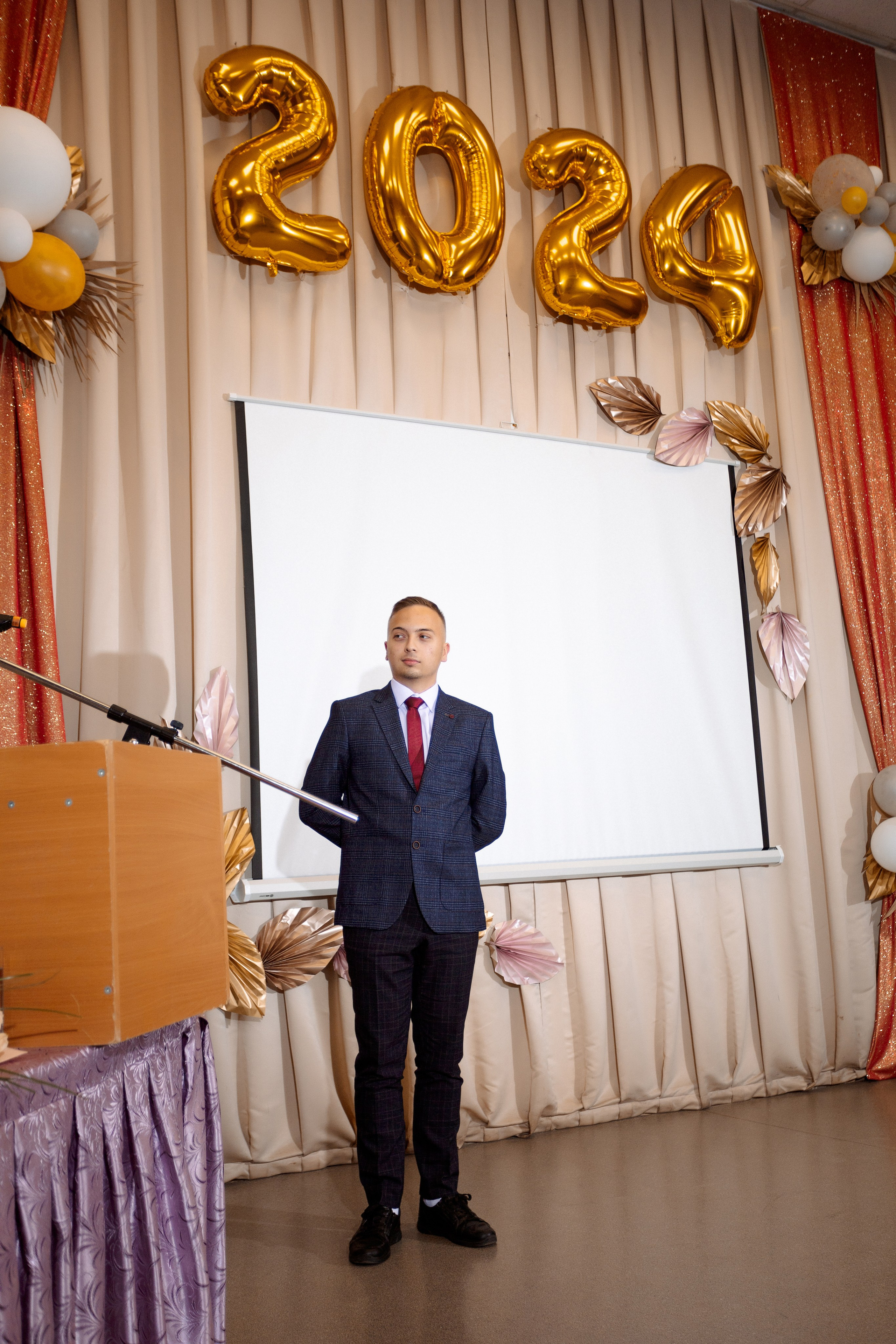 ВРУЧЕНИЕ АТТЕСТАТОВ: Пример. Все фото. Профессиональный фотограф в Ижевске Леша Петров