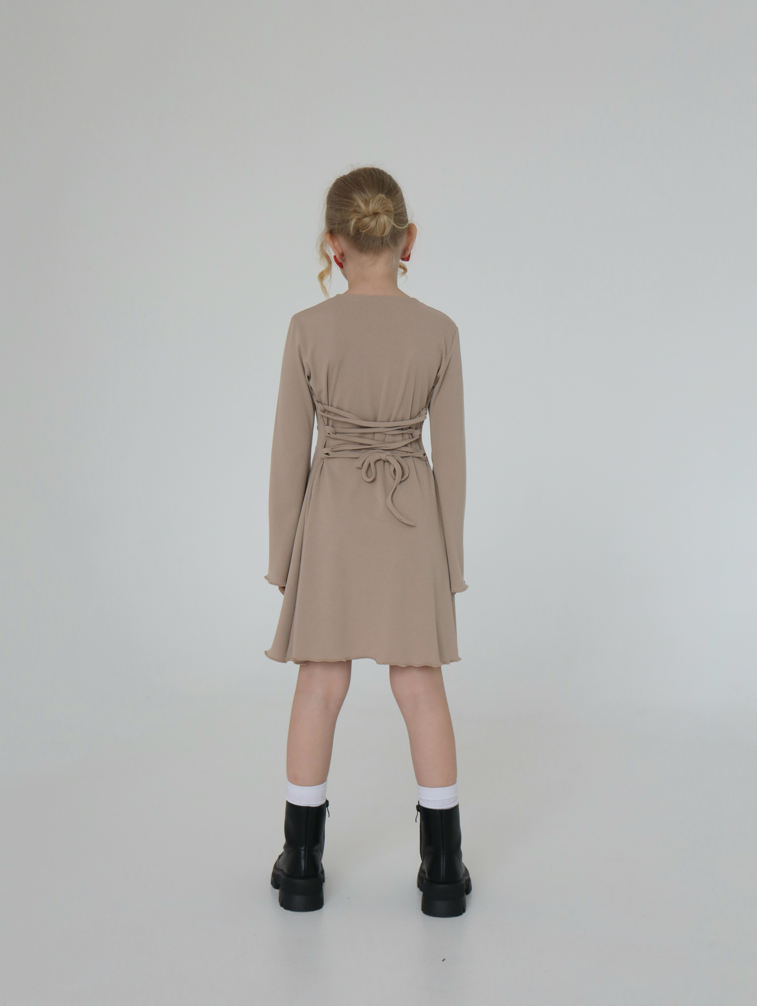 Каталожная съемка детской одежды для маркетплейса. Фотограф в Новосибирске Анна Полторацкая