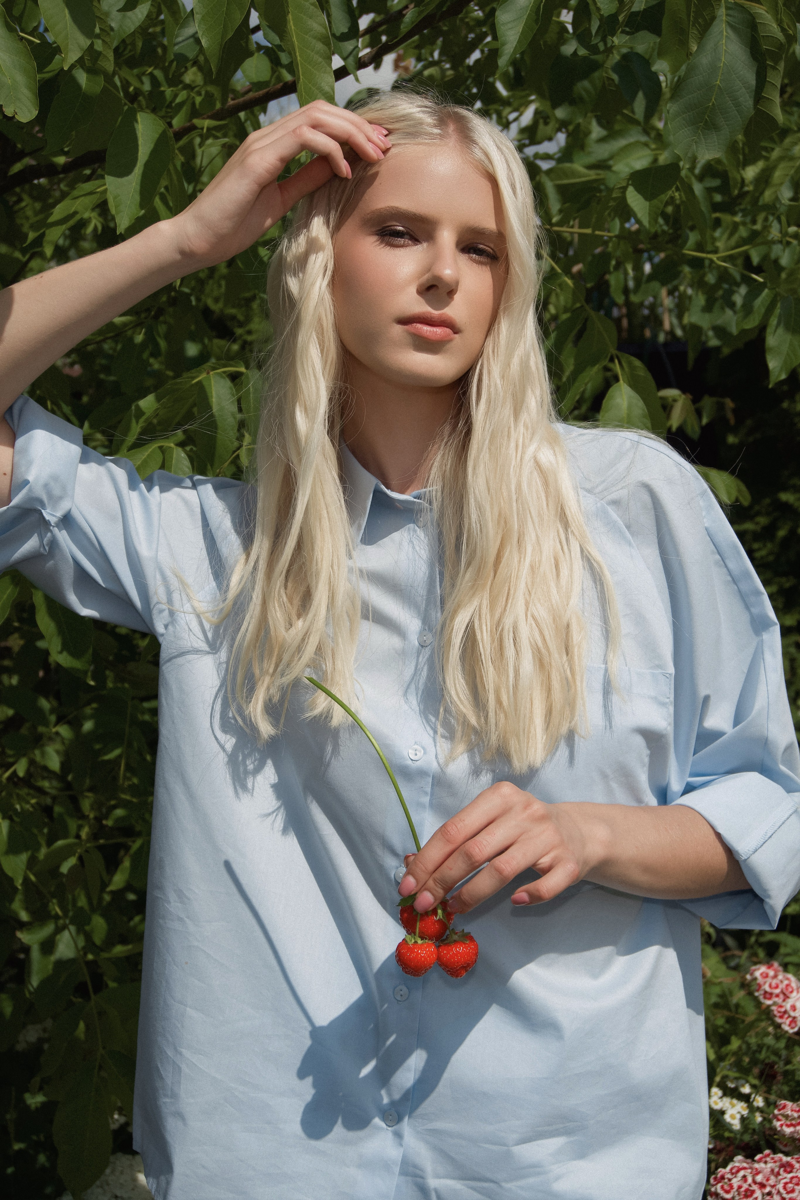 Лера, съемка в саду. Фотограф в Минске Света Григорьева