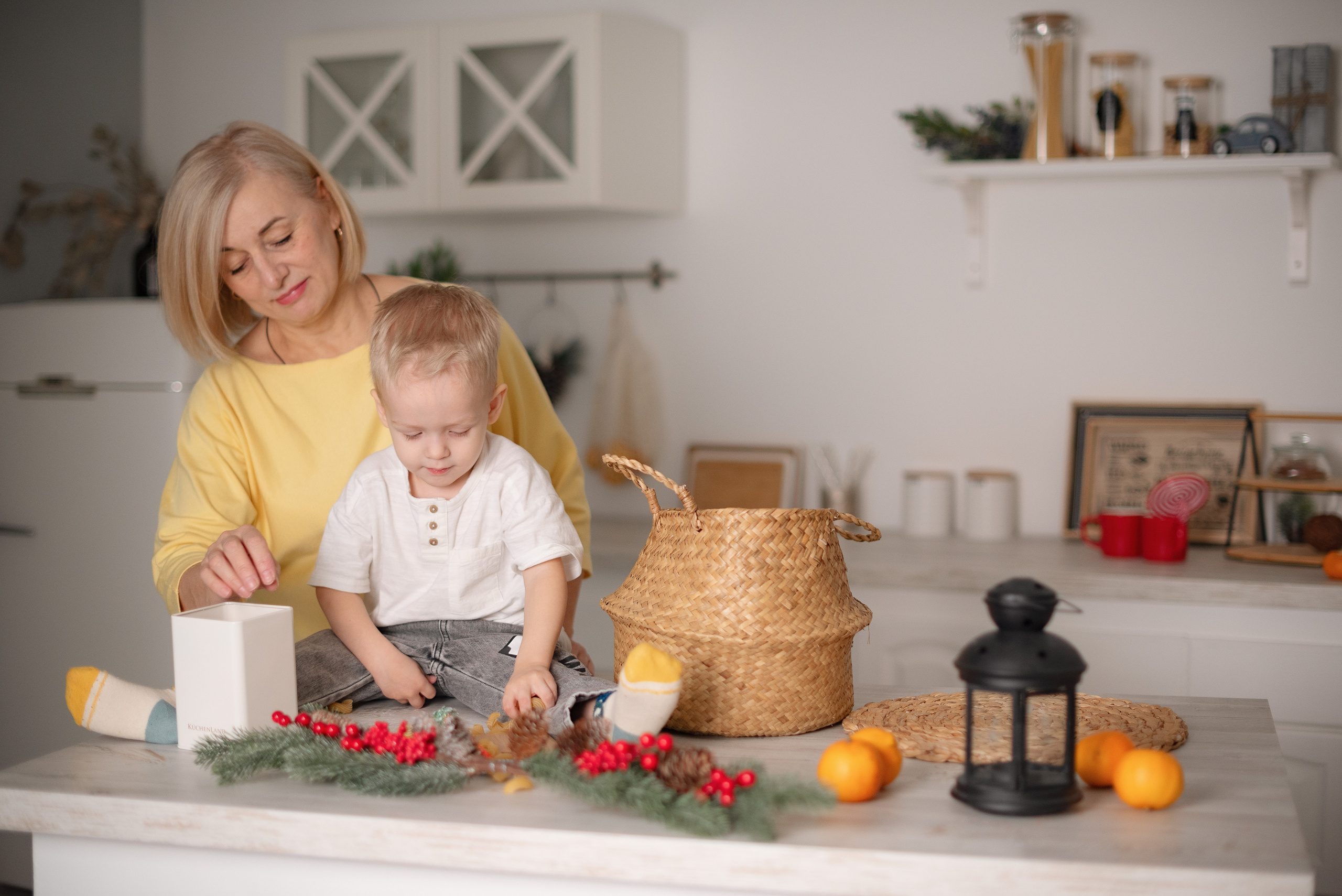 Семейная фотосессия в фотостудии Lime. Детский и семейный фотограф в Сургуте и Нефтеюганске Анна Старцева