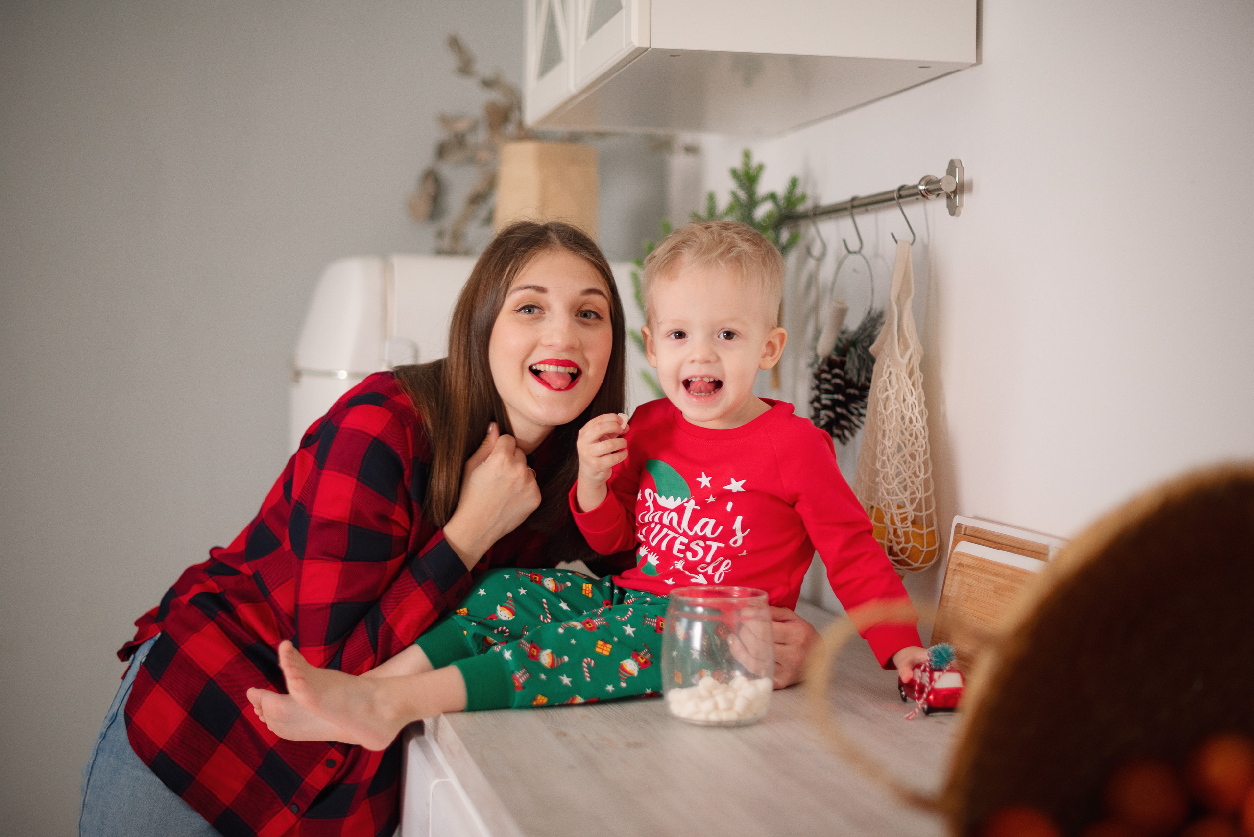 Семейная фотосессия в фотостудии Lime. Детский и семейный фотограф в Сургуте и Нефтеюганске Анна Старцева
