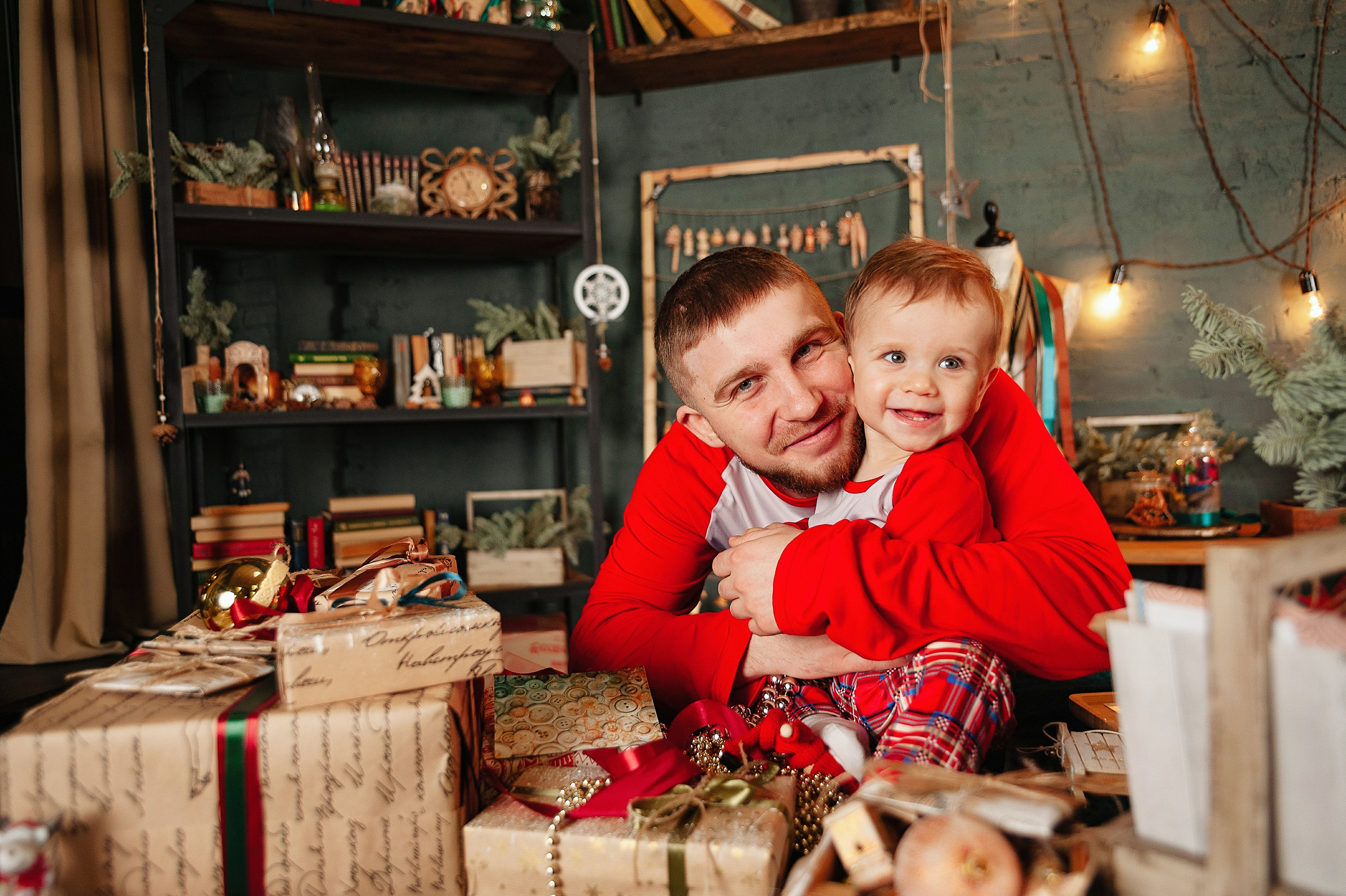 Семейная фотосессия в студии FormatLoft. Детский и семейный фотограф в Сургуте и Нефтеюганске Анна Старцева