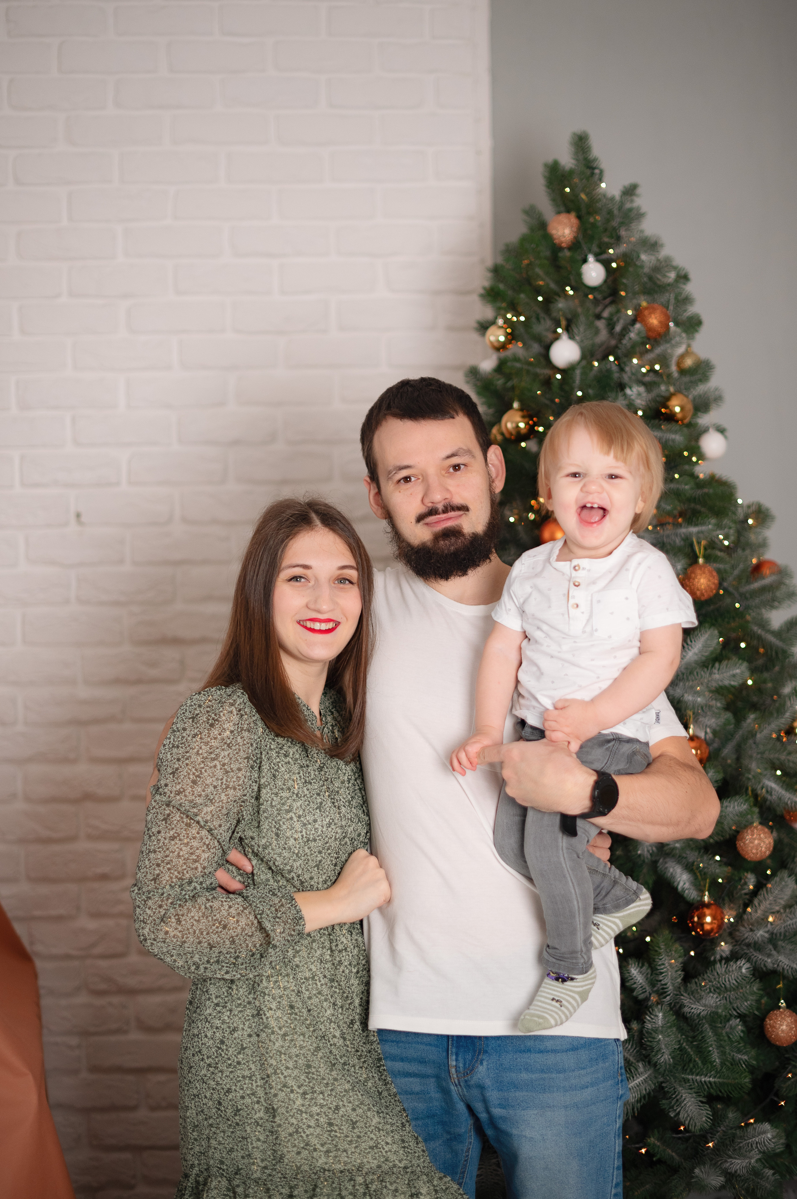 Семейная фотосессия в фотостудии Lime. Детский и семейный фотограф в Сургуте и Нефтеюганске Анна Старцева