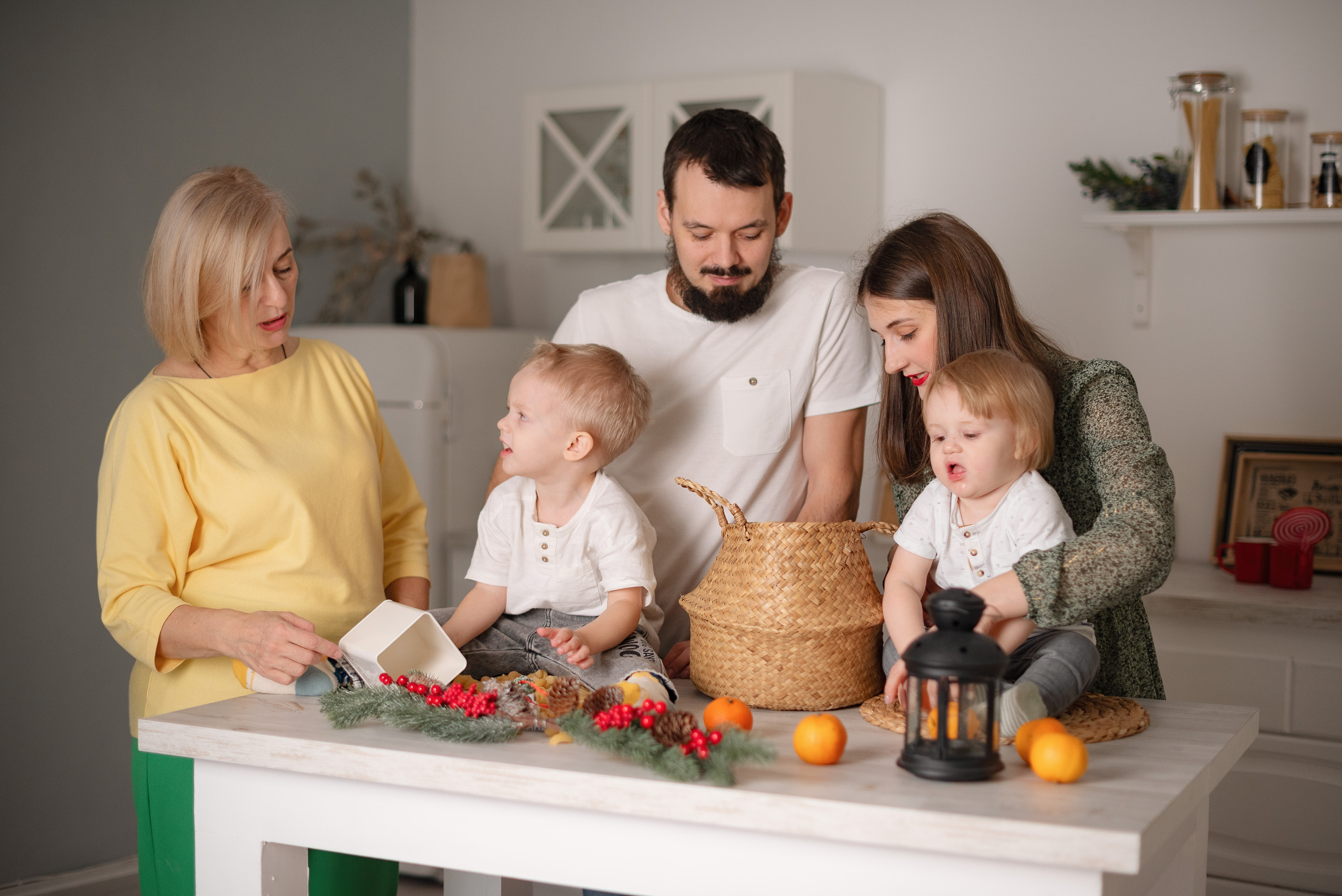 Семейная фотосессия в фотостудии Lime. Детский и семейный фотограф в Сургуте и Нефтеюганске Анна Старцева