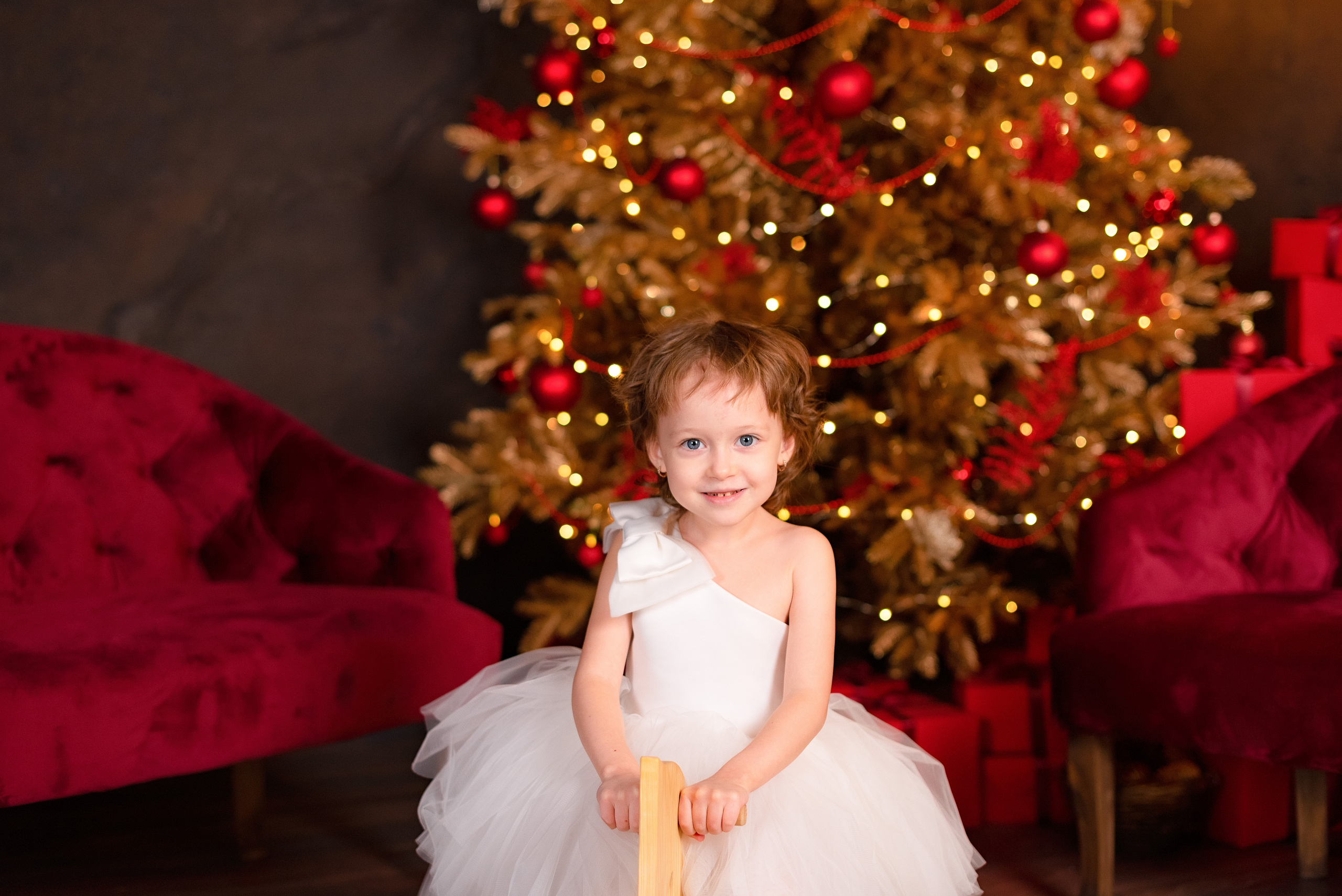 Семейная фотосессия в фотостудии Freedoom. Детский и семейный фотограф в Сургуте и Нефтеюганске Анна Старцева