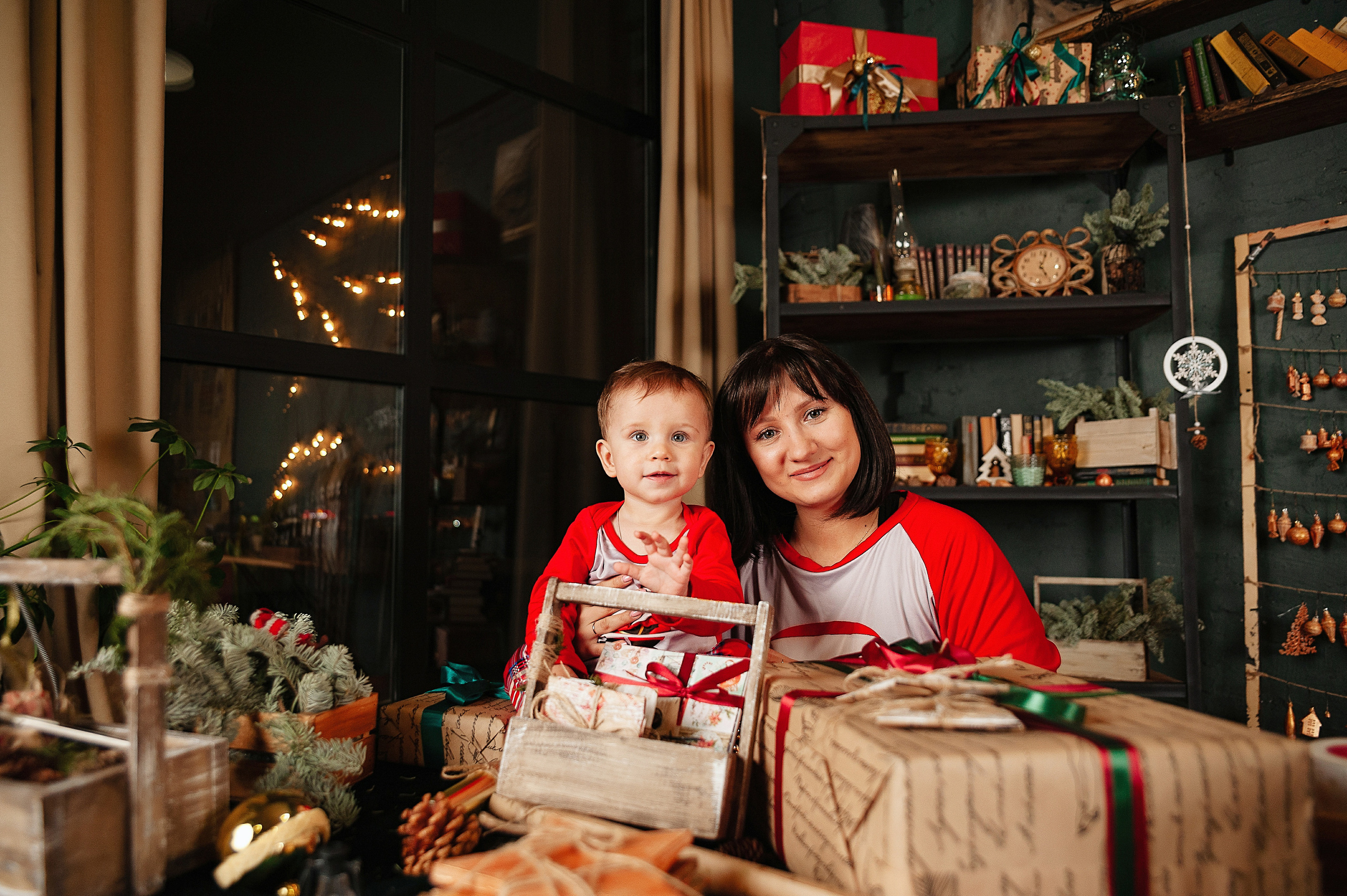 Семейная фотосессия в студии FormatLoft. Детский и семейный фотограф в Сургуте и Нефтеюганске Анна Старцева