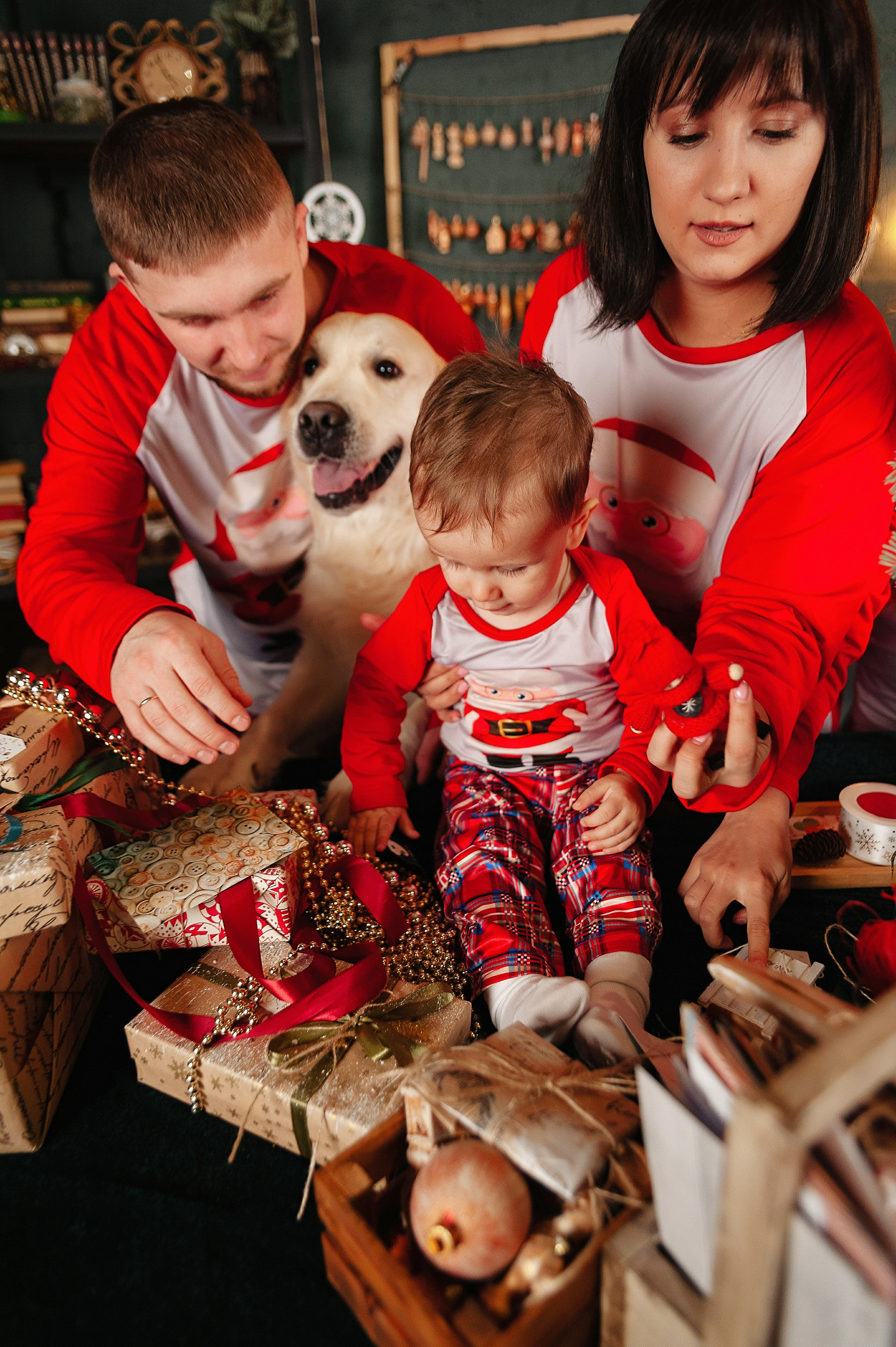 Семейная фотосессия в студии FormatLoft. Детский и семейный фотограф в Сургуте и Нефтеюганске Анна Старцева