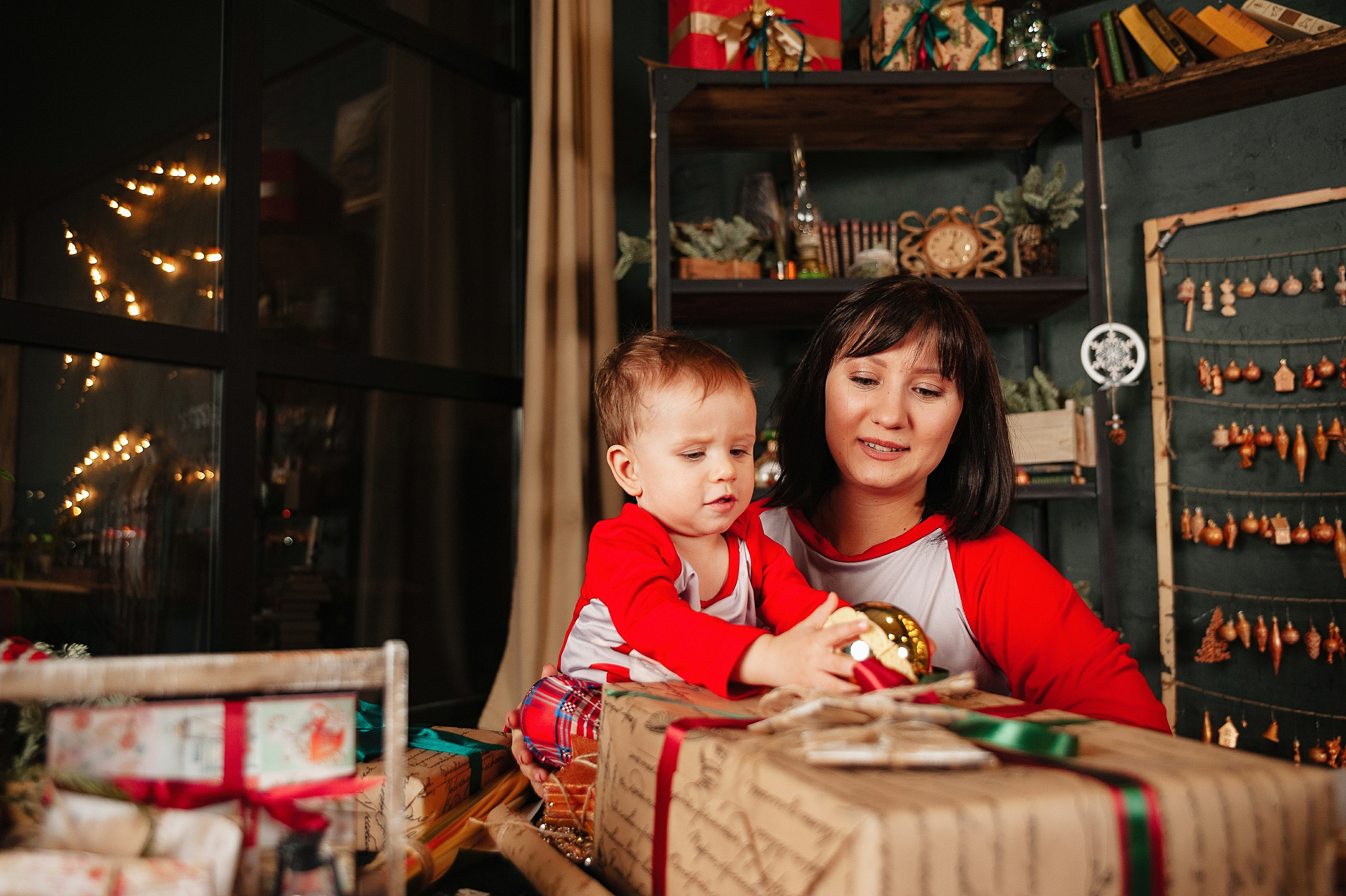 Семейная фотосессия в студии FormatLoft. Детский и семейный фотограф в Сургуте и Нефтеюганске Анна Старцева