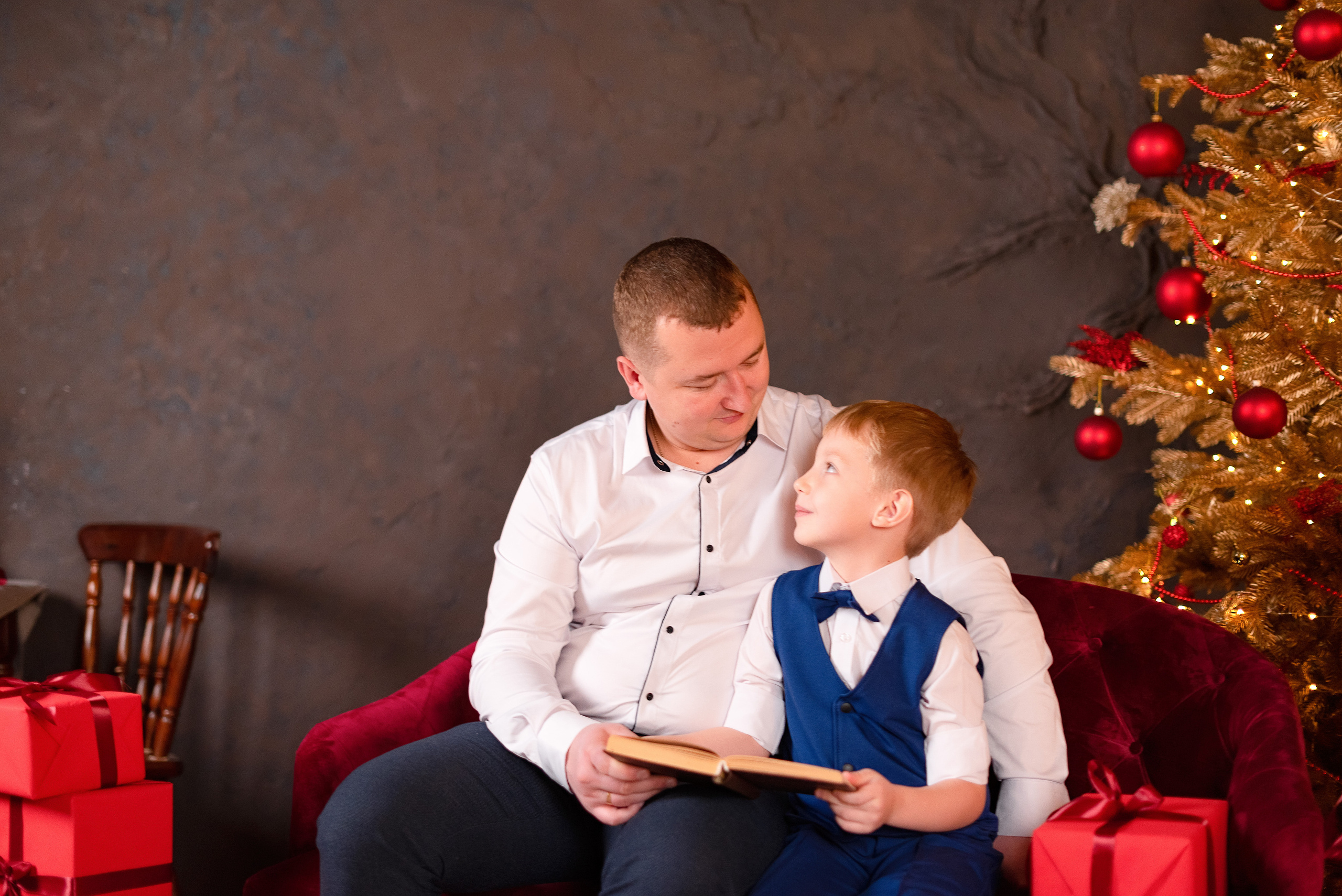 Семейная фотосессия в фотостудии Freedoom. Детский и семейный фотограф в Сургуте и Нефтеюганске Анна Старцева