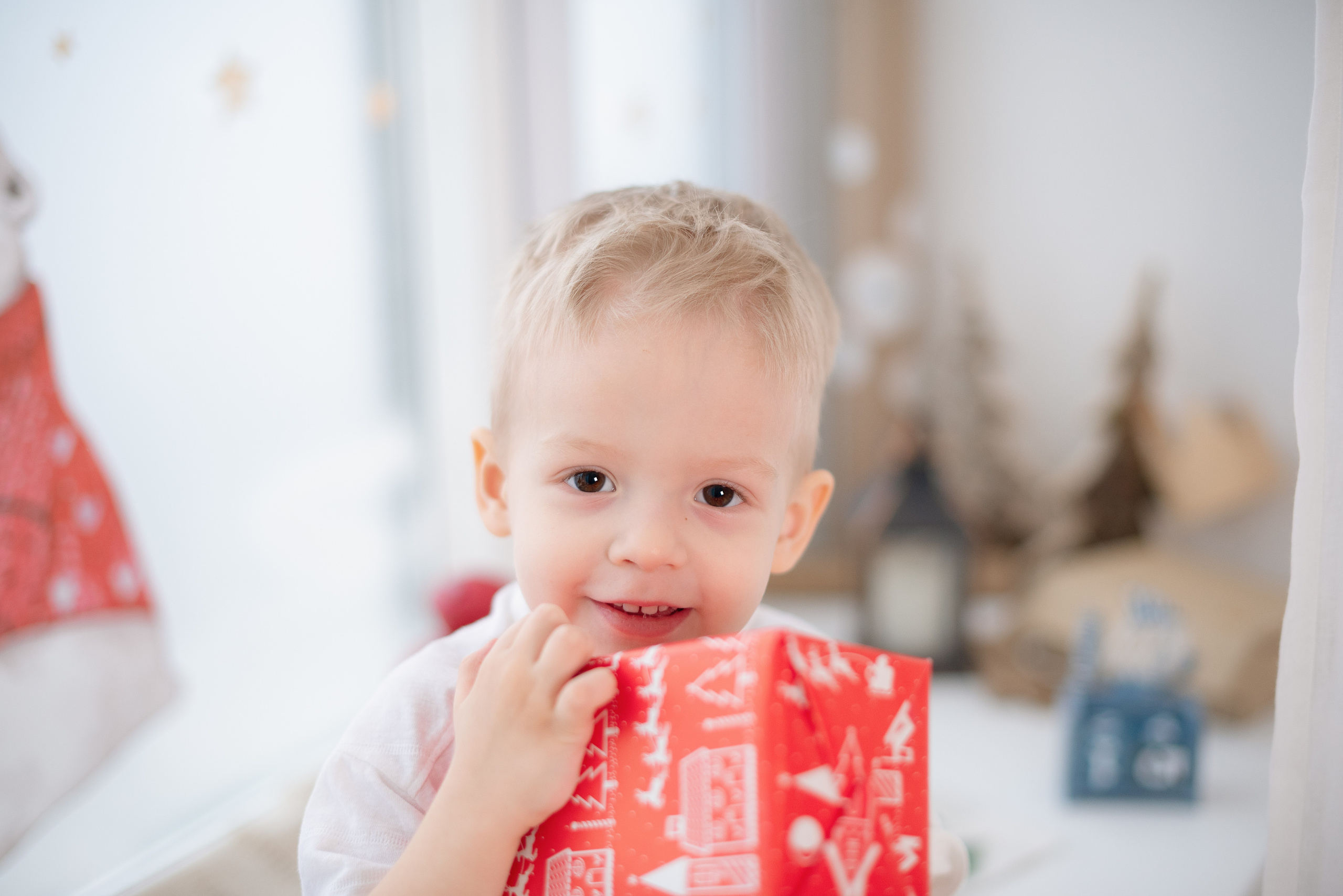 Семейная фотосессия в фотостудии Lime. Детский и семейный фотограф в Сургуте и Нефтеюганске Анна Старцева