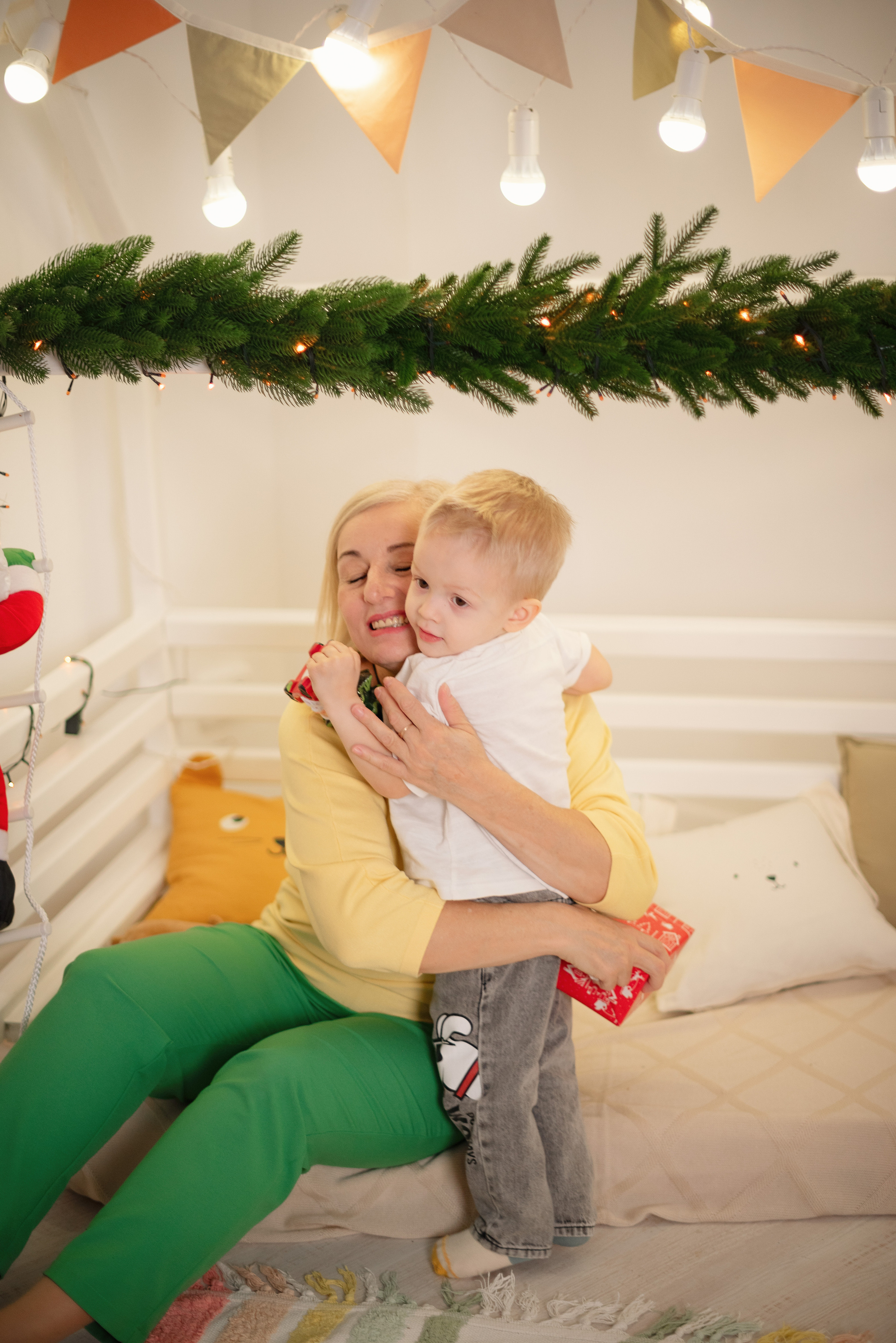 Семейная фотосессия в фотостудии Lime. Детский и семейный фотограф в Сургуте и Нефтеюганске Анна Старцева