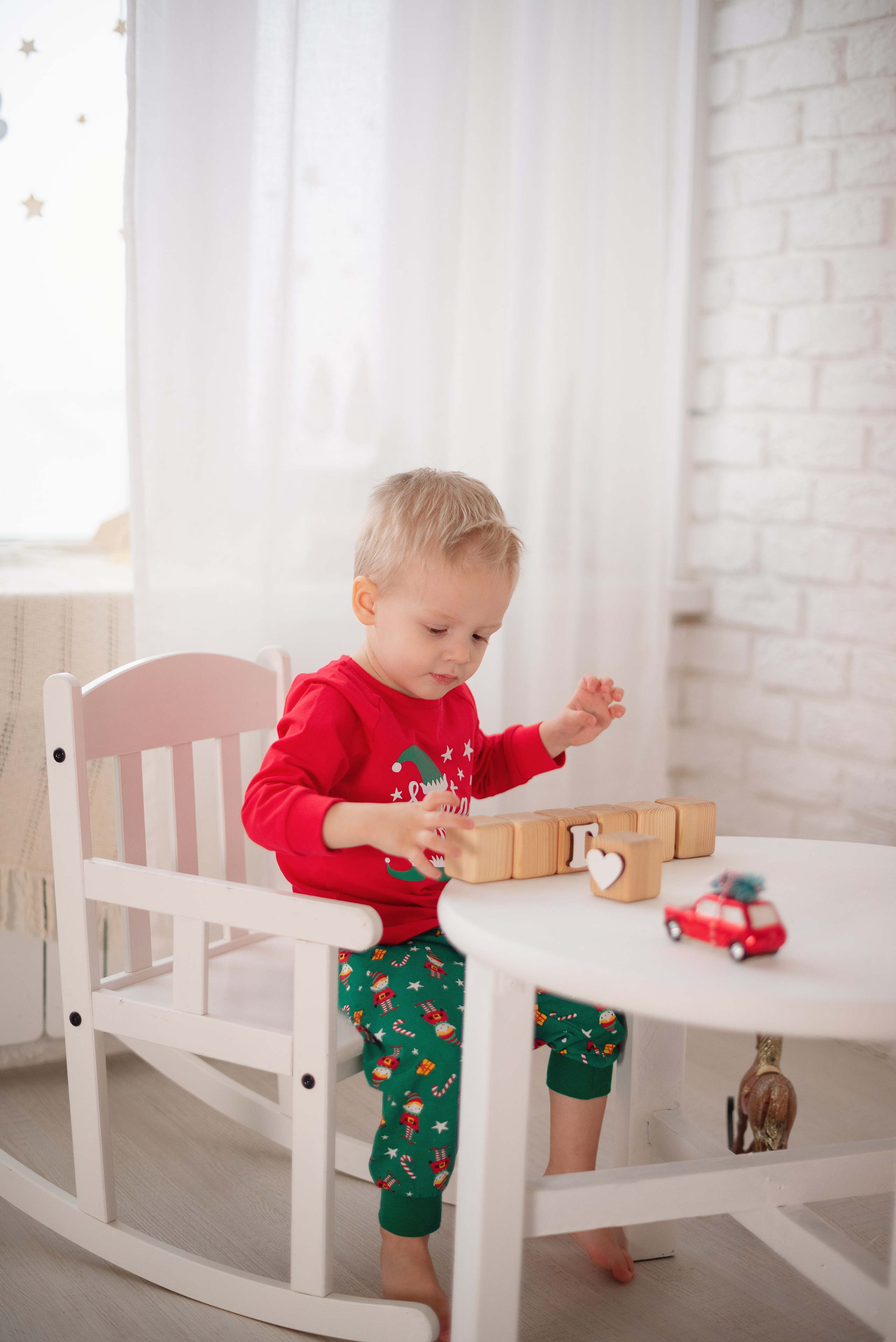 Семейная фотосессия в фотостудии Lime. Детский и семейный фотограф в Сургуте и Нефтеюганске Анна Старцева