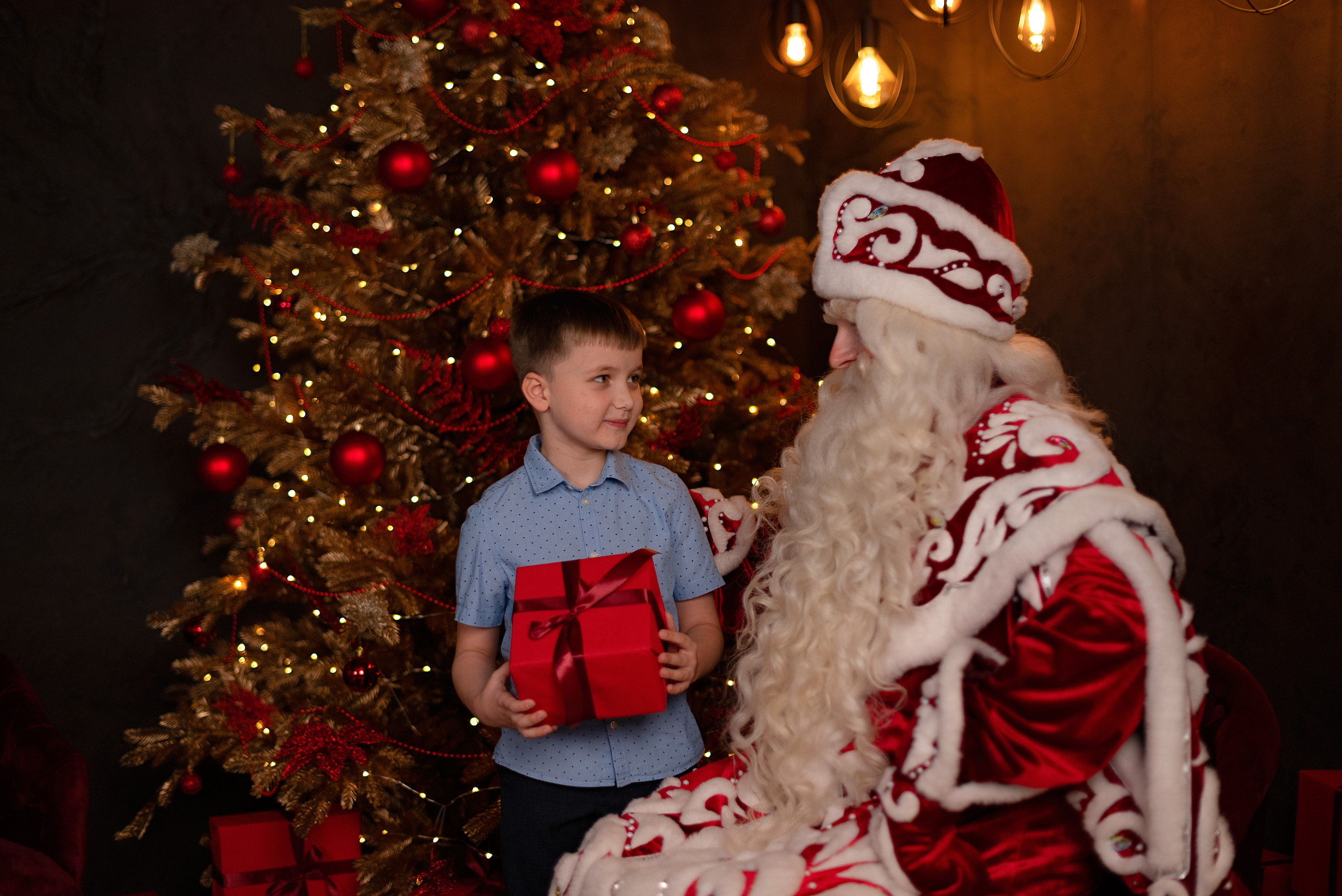 Фото день с Дедушой Морозом. Детский и семейный фотограф в Сургуте и Нефтеюганске Анна Старцева