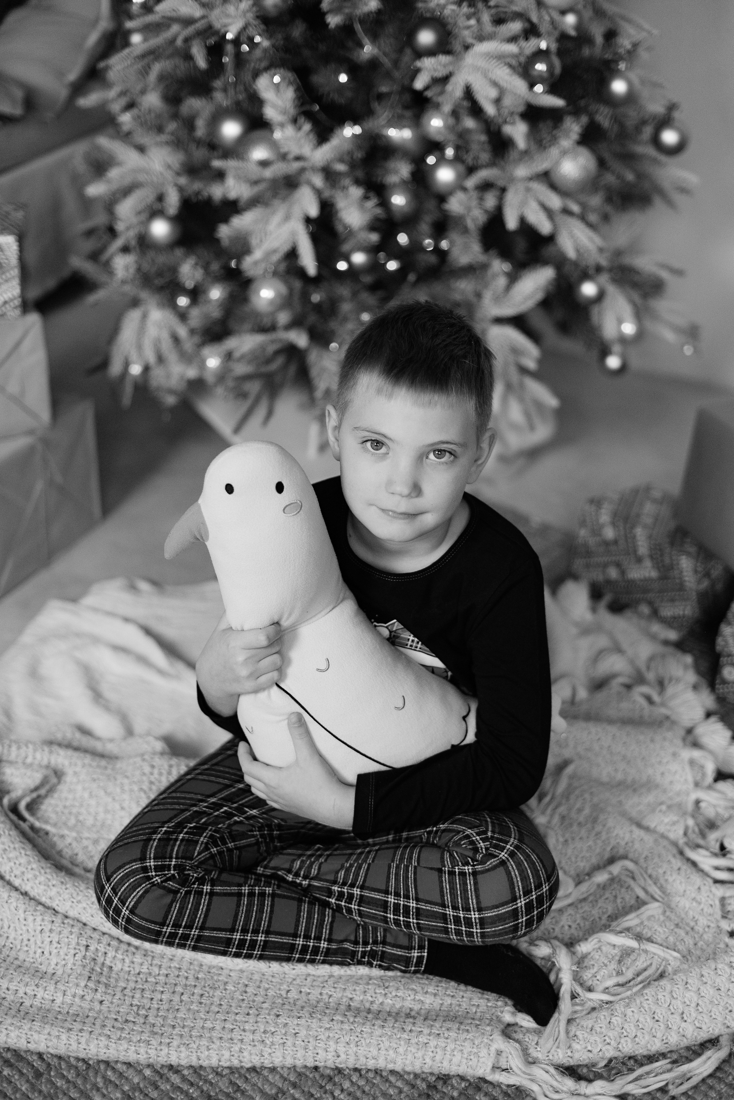 Семейная в фотостудии Питер. Зал кухня-гостинная. Детский и семейный фотограф в Сургуте и Нефтеюганске Анна Старцева