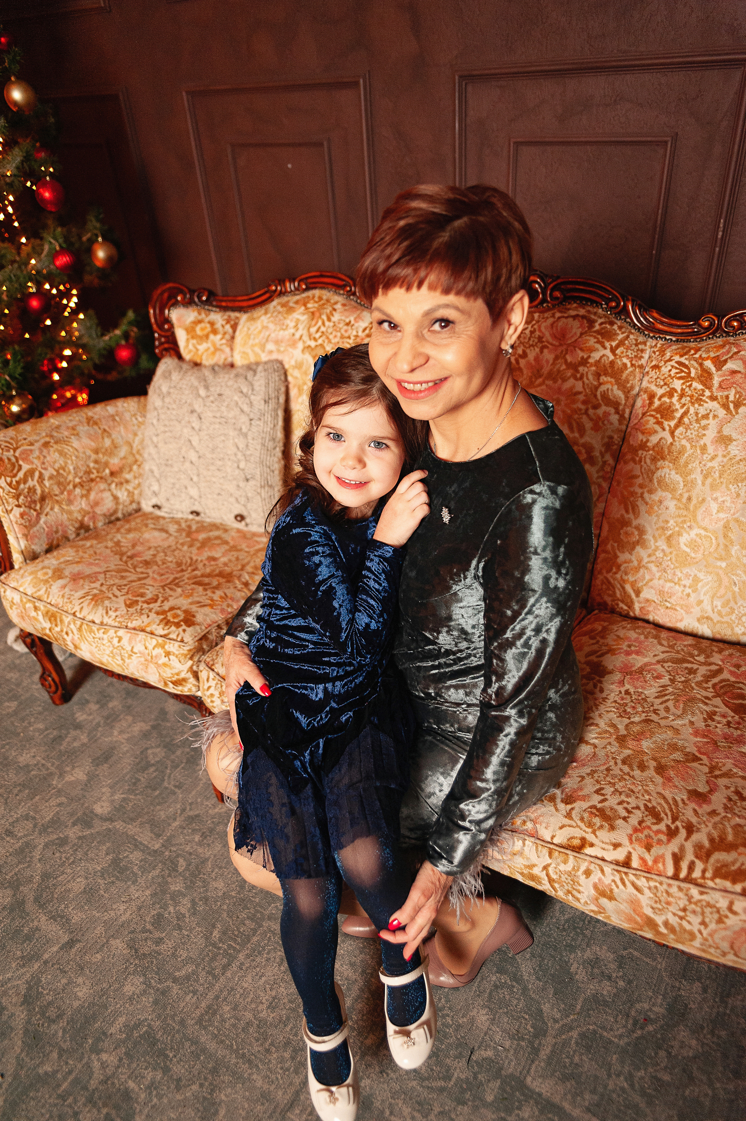 Семейная фотосессия в студии Питер г. Сургут. Детский и семейный фотограф в Сургуте и Нефтеюганске Анна Старцева