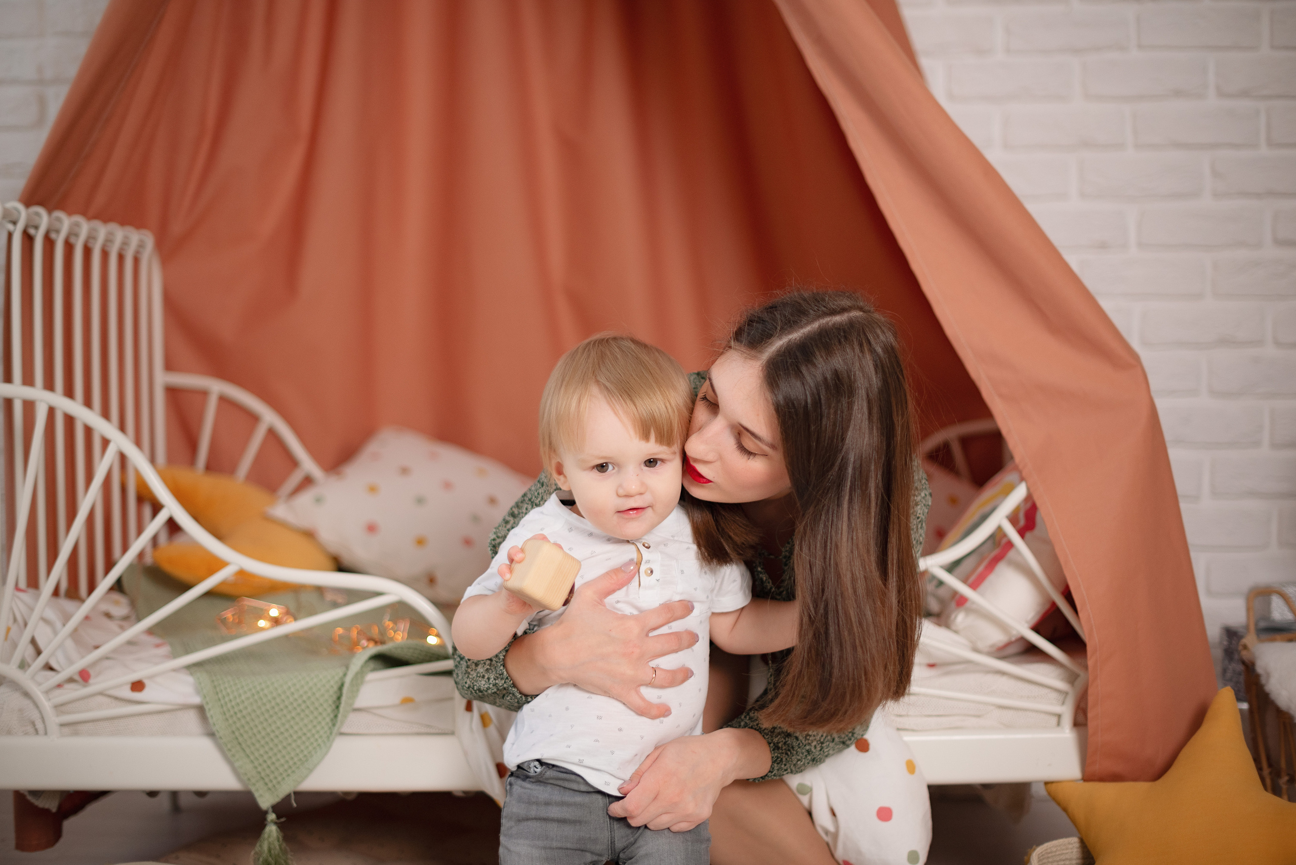 Семейная фотосессия в фотостудии Lime. Детский и семейный фотограф в Сургуте и Нефтеюганске Анна Старцева