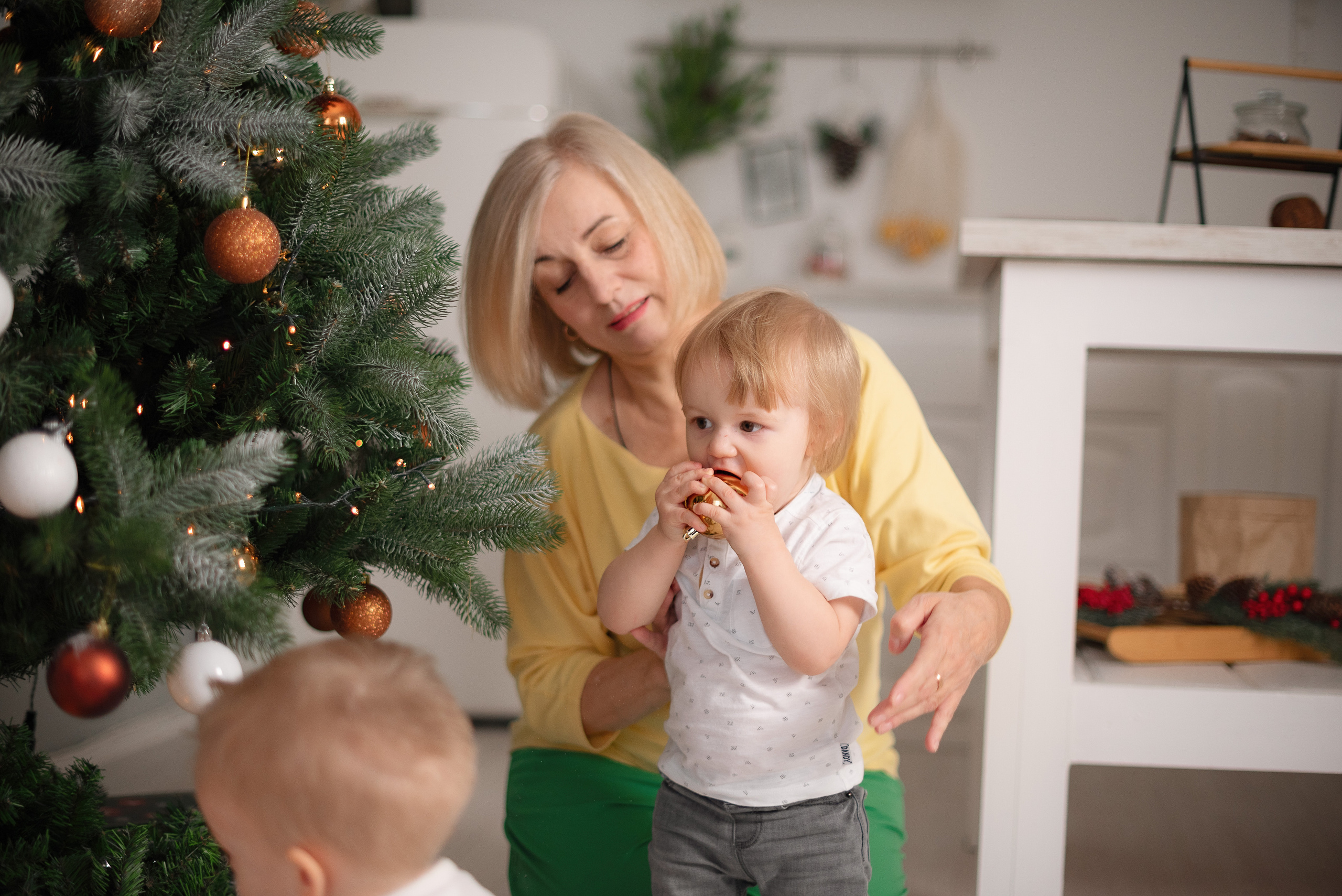Семейная фотосессия в фотостудии Lime. Детский и семейный фотограф в Сургуте и Нефтеюганске Анна Старцева