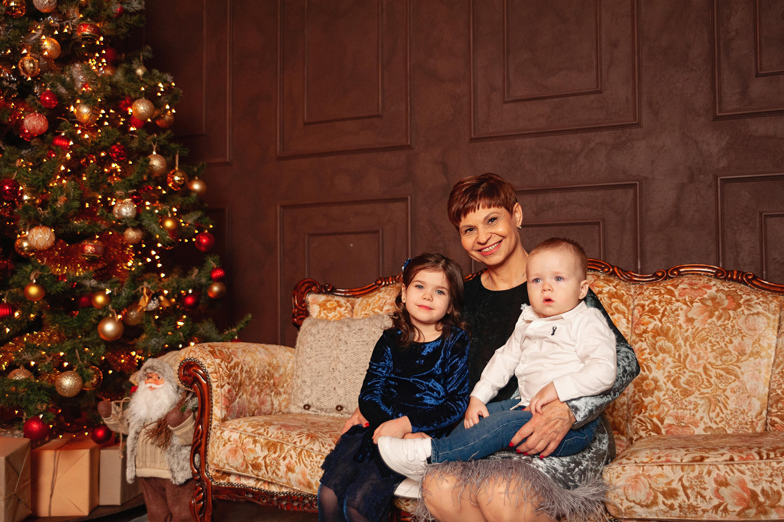 Семейная фотосессия в студии Питер г. Сургут. Детский и семейный фотограф в Сургуте и Нефтеюганске Анна Старцева