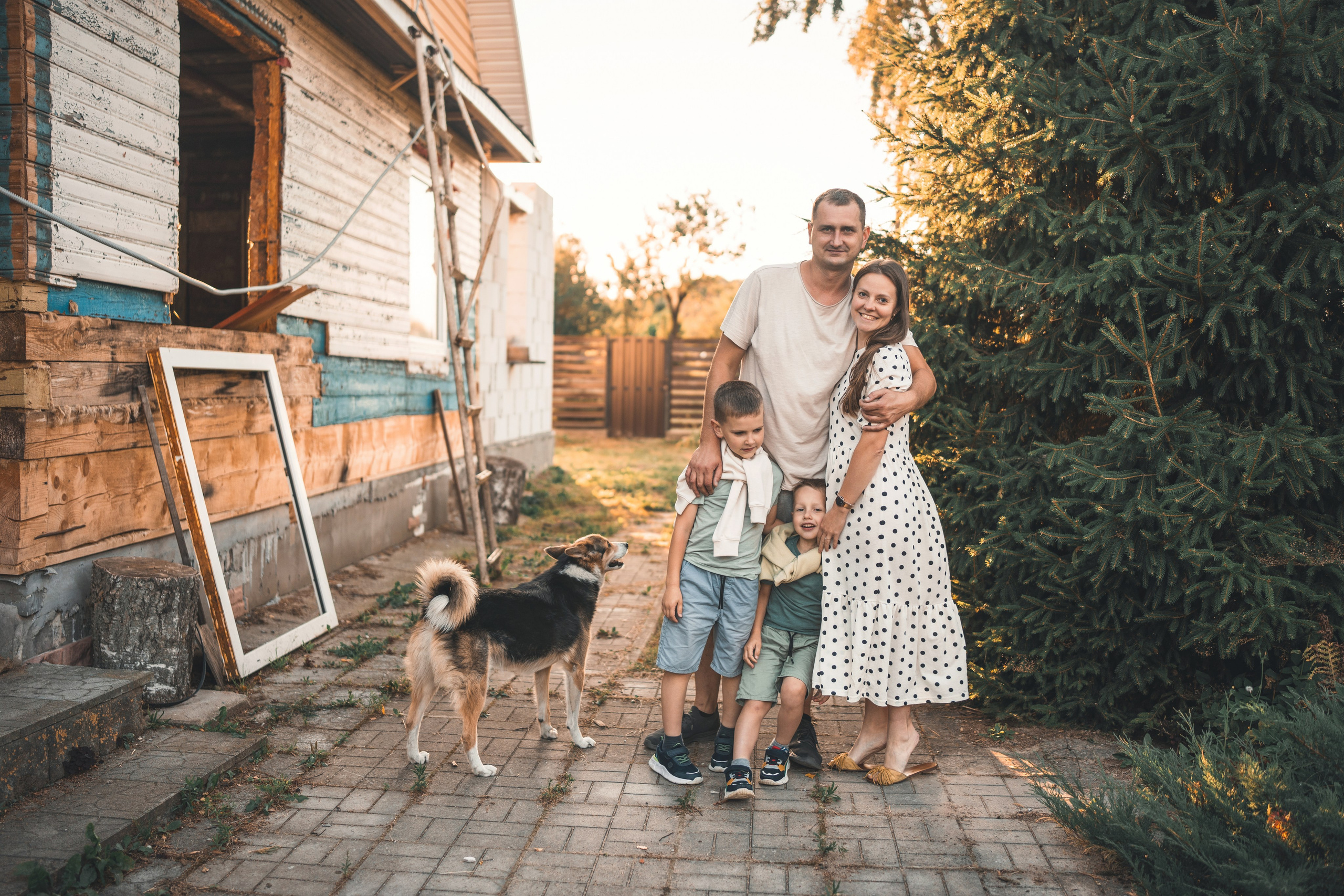 СЪЕМКА НА УЧАСТКЕ. Семья Юлии. Фотограф Марта Козел. Гродно, Беларусь