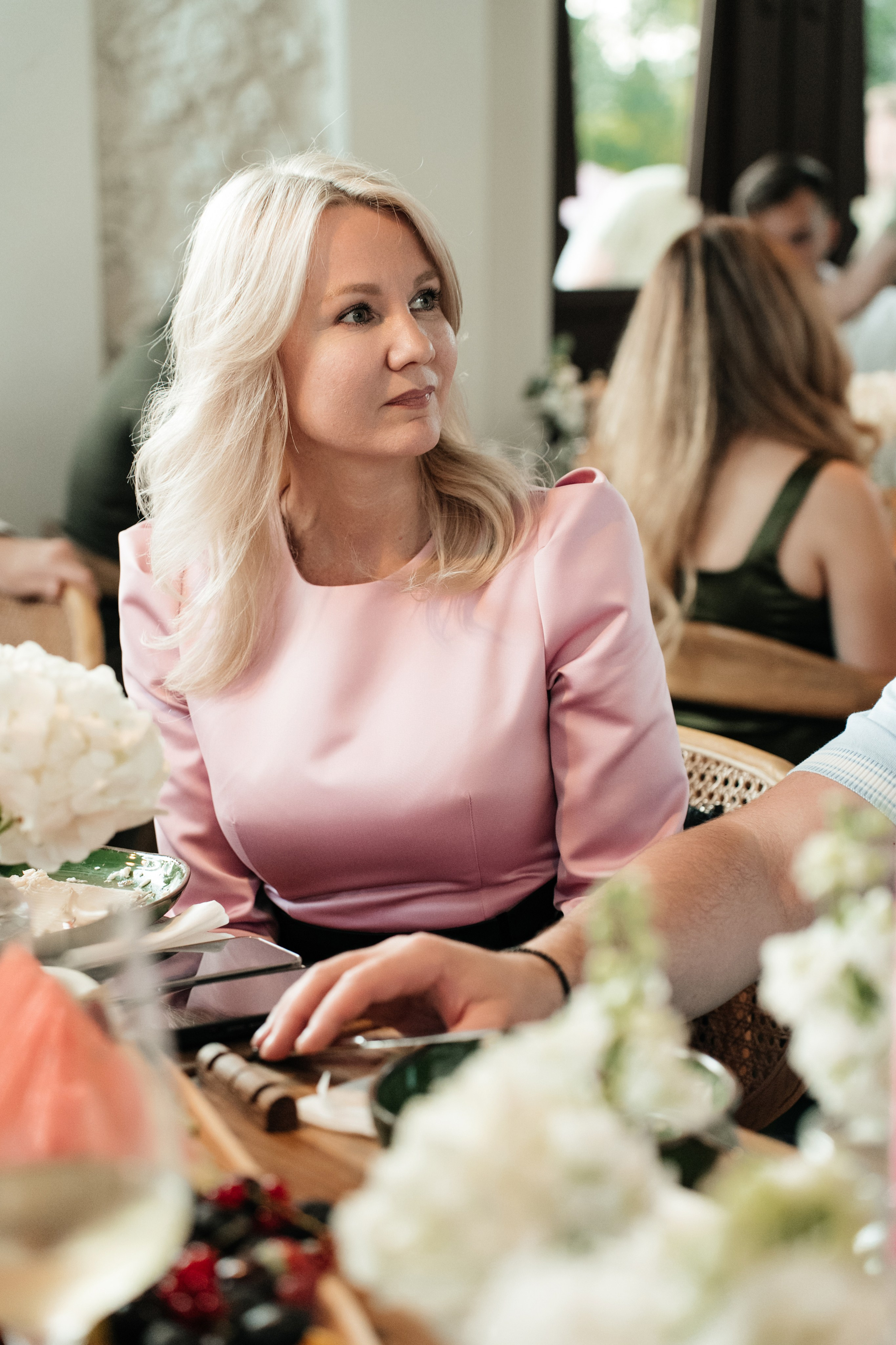 Ресторан Домик в саду, ВДНХ. Свадебный фотограф Москва Александра Аверкова