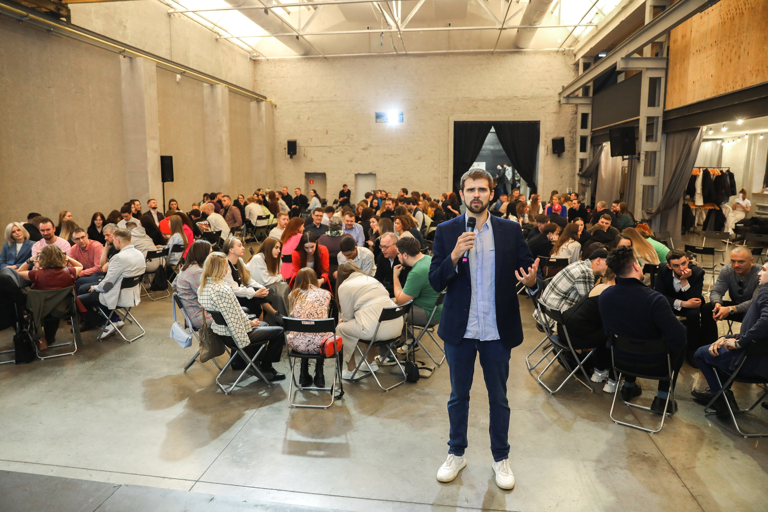 БИЗНЕС ФАКТ. Photographer Viktoriya Markushina «My world throug»