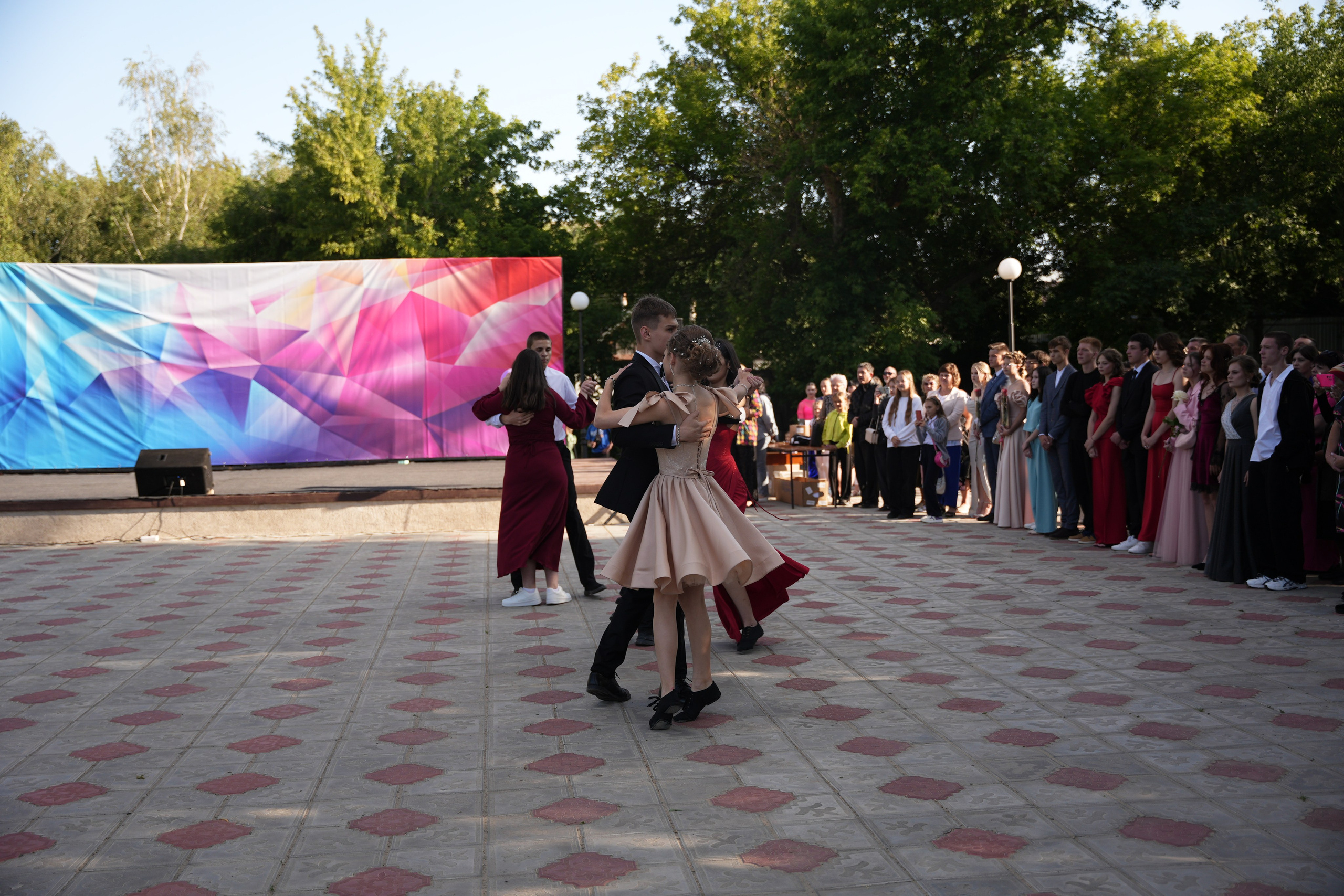 Выпускной в парке. Ольга Плаксина фотограф в Саратове