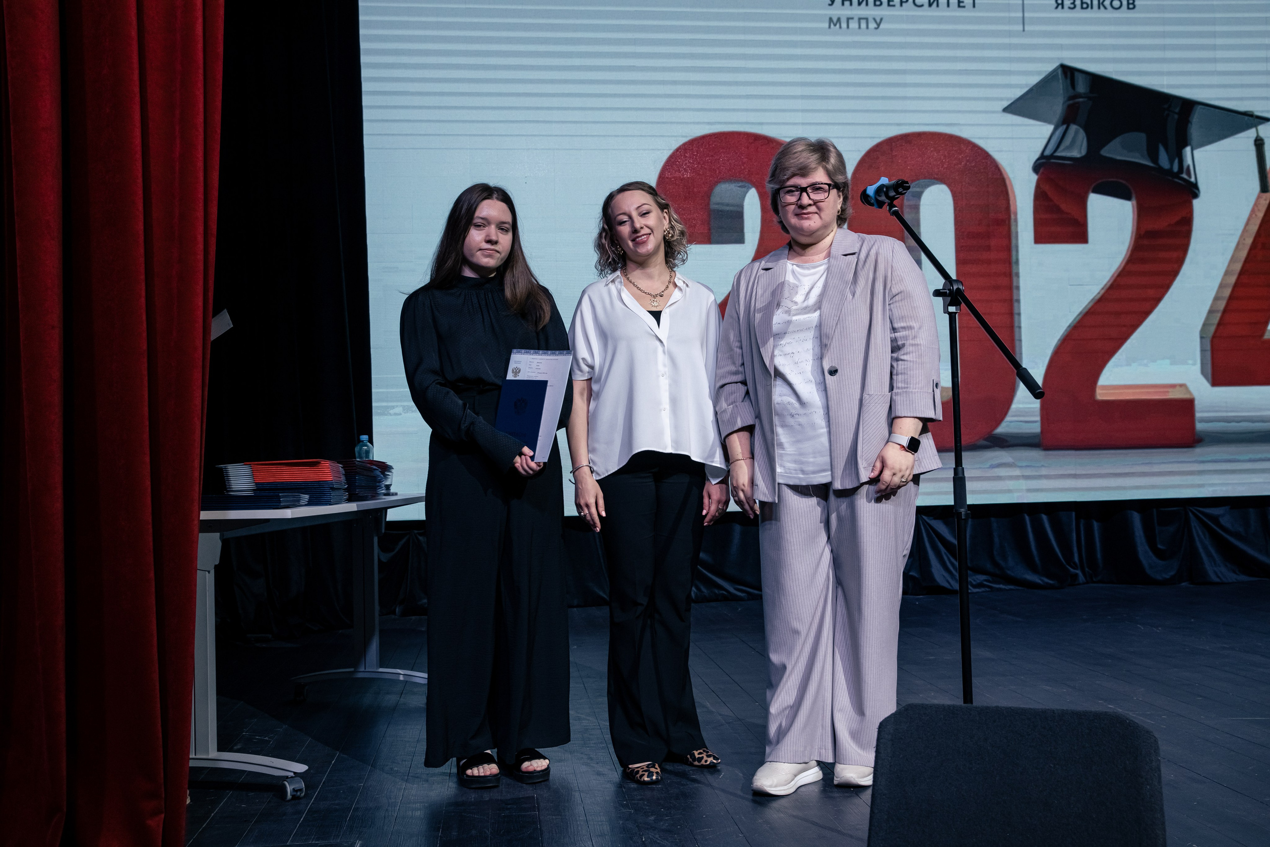 Вручение Дипломов | 4 Курс Московский Городской Педагогический Университет. Фотограф брендов и бизнеса в Москве Алексей Сентюрин