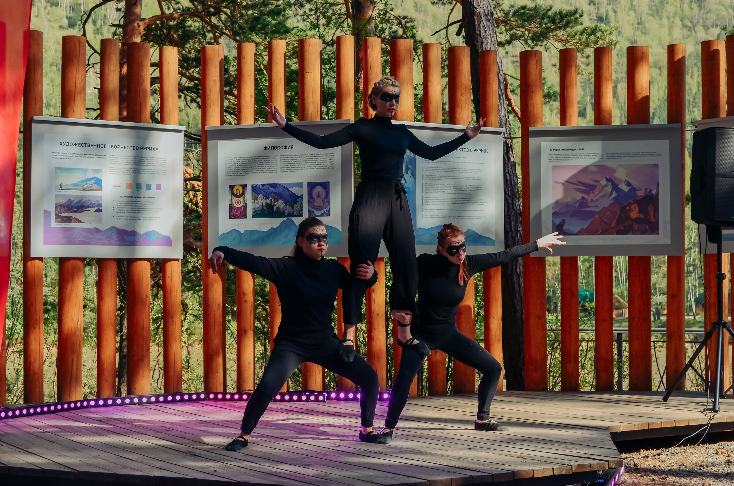 Фестиваль «Цветение Маральника на Алтае 2025». Фоторепортаж. Денисова Аля — фотограф для парных съемок и индивидуальных историй в Барнауле