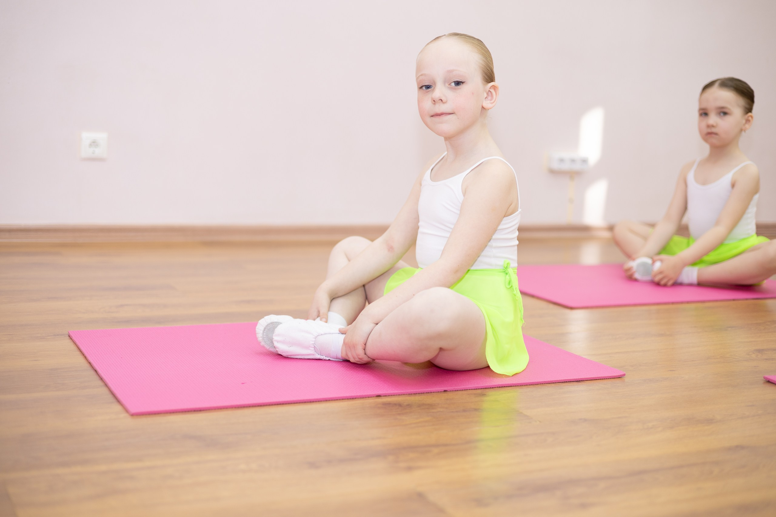 BABYDANCE. Mintonov's Film Studio