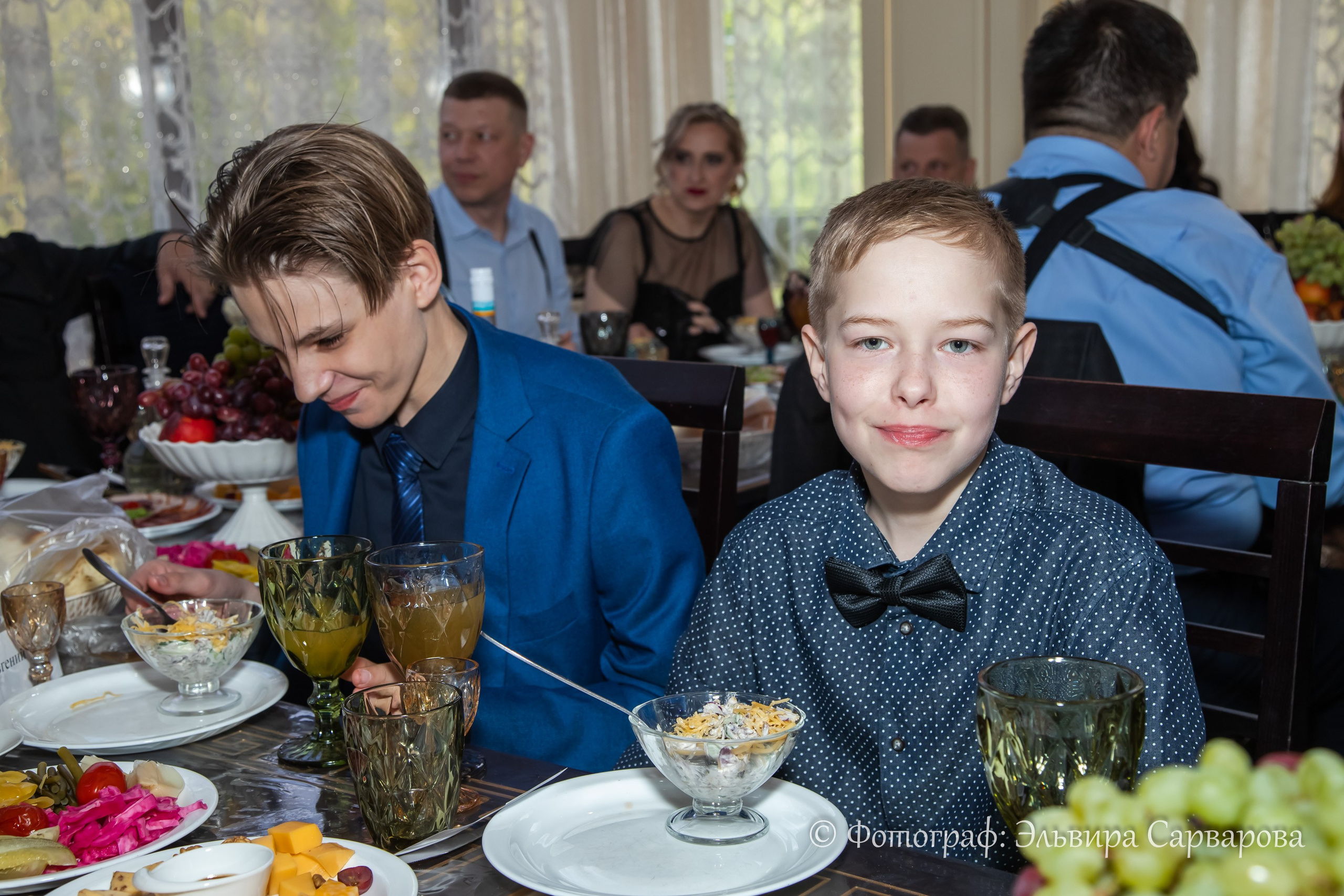 Гангстерская вечеринка в стиле 1920-х. Репортажный Фотограф