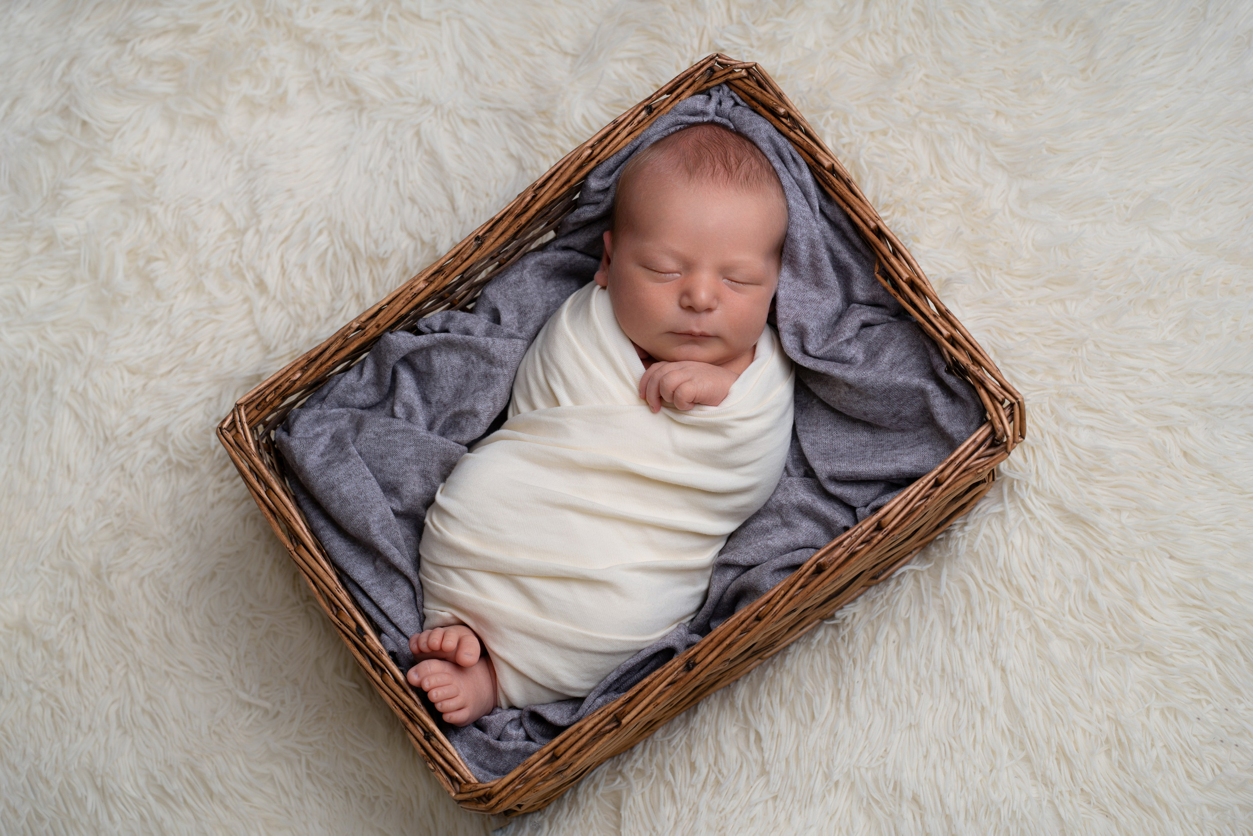 Ньюборн. Фотограф новорожденных Оренбург и свадебный фотограф Оренбург