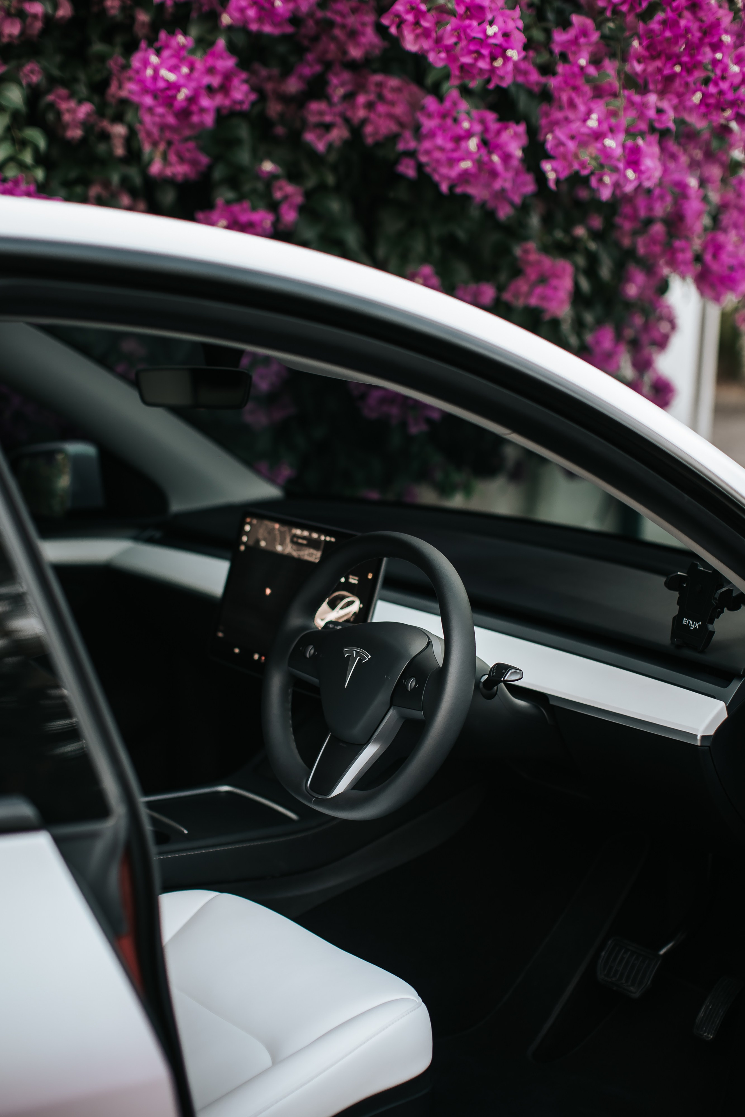 Tesla Model 3 Pearl. Фотограф в на Пхукете Сергей Войлоков