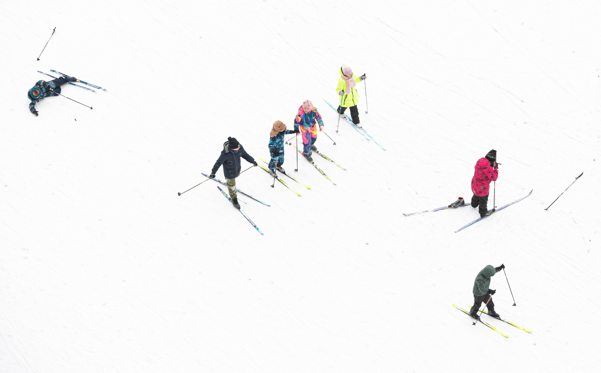 A physical education lesson in the snow desert. Evgenii Filippov — Photographer