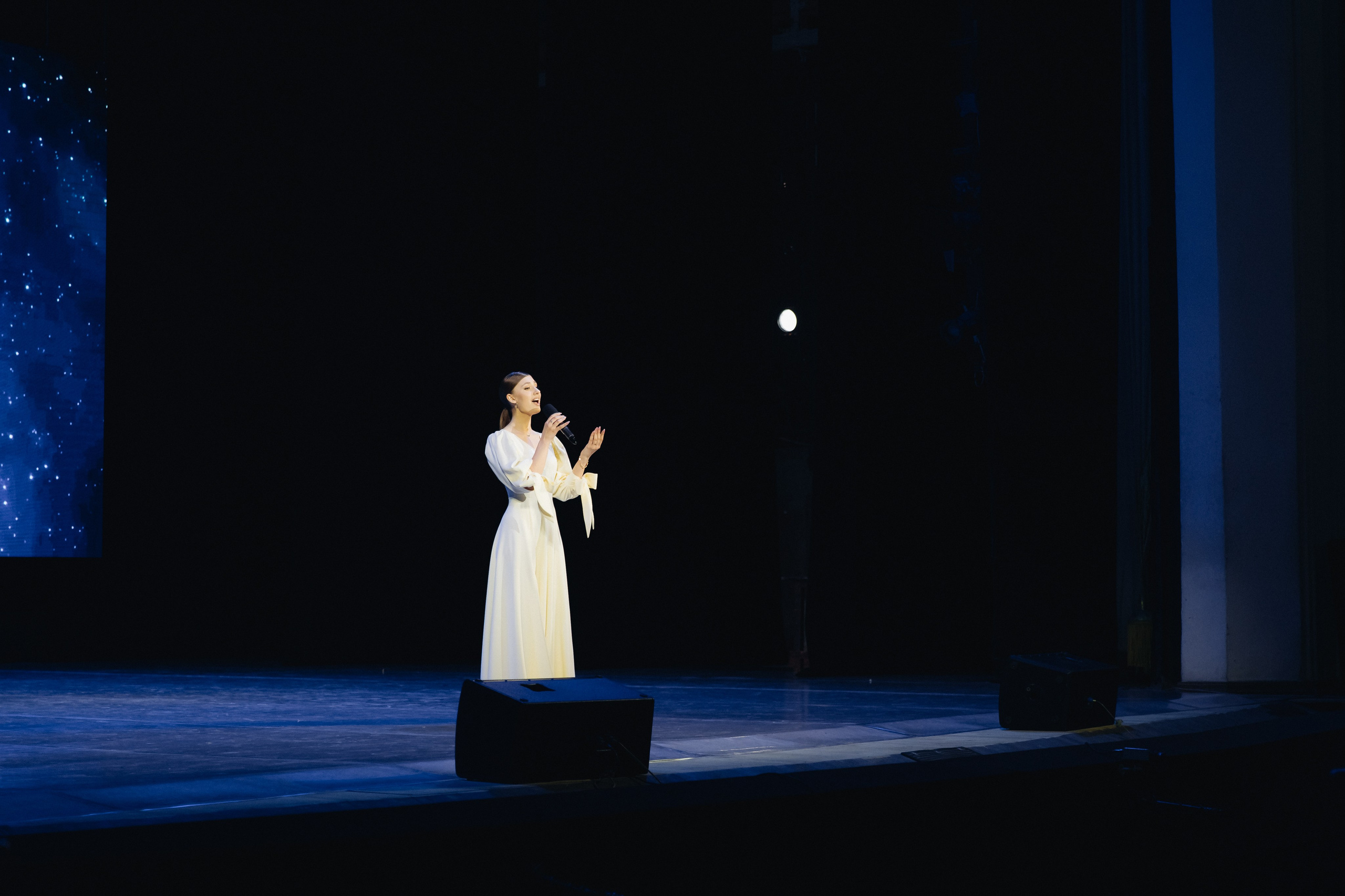 Лучший учитель родного языка и литературы 2025. Свадебный и семейный фотограф в Улан-Удэ