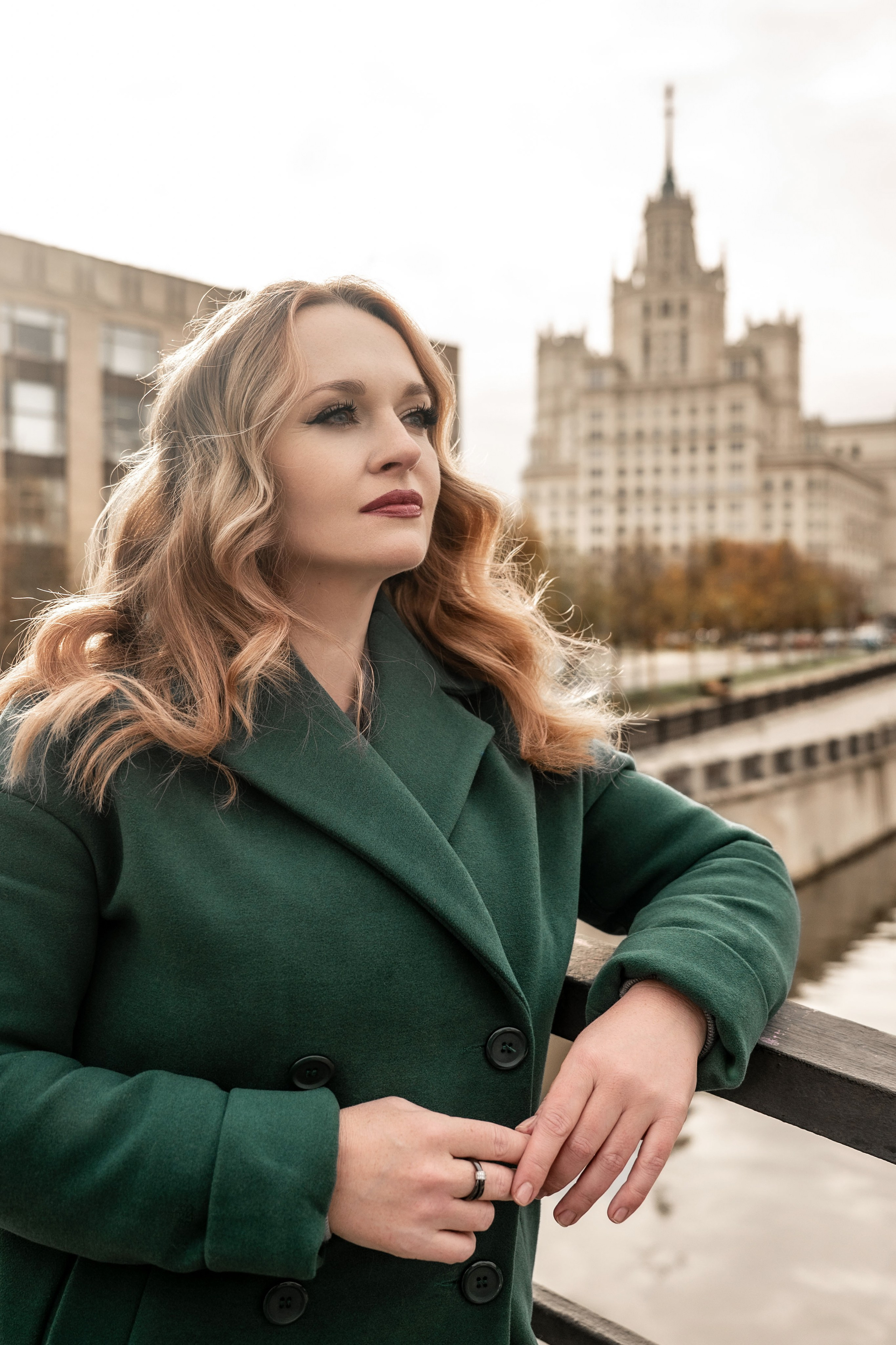 Натали Москва Тессинский мост. Наталья Слесаренко фотограф в Сочи