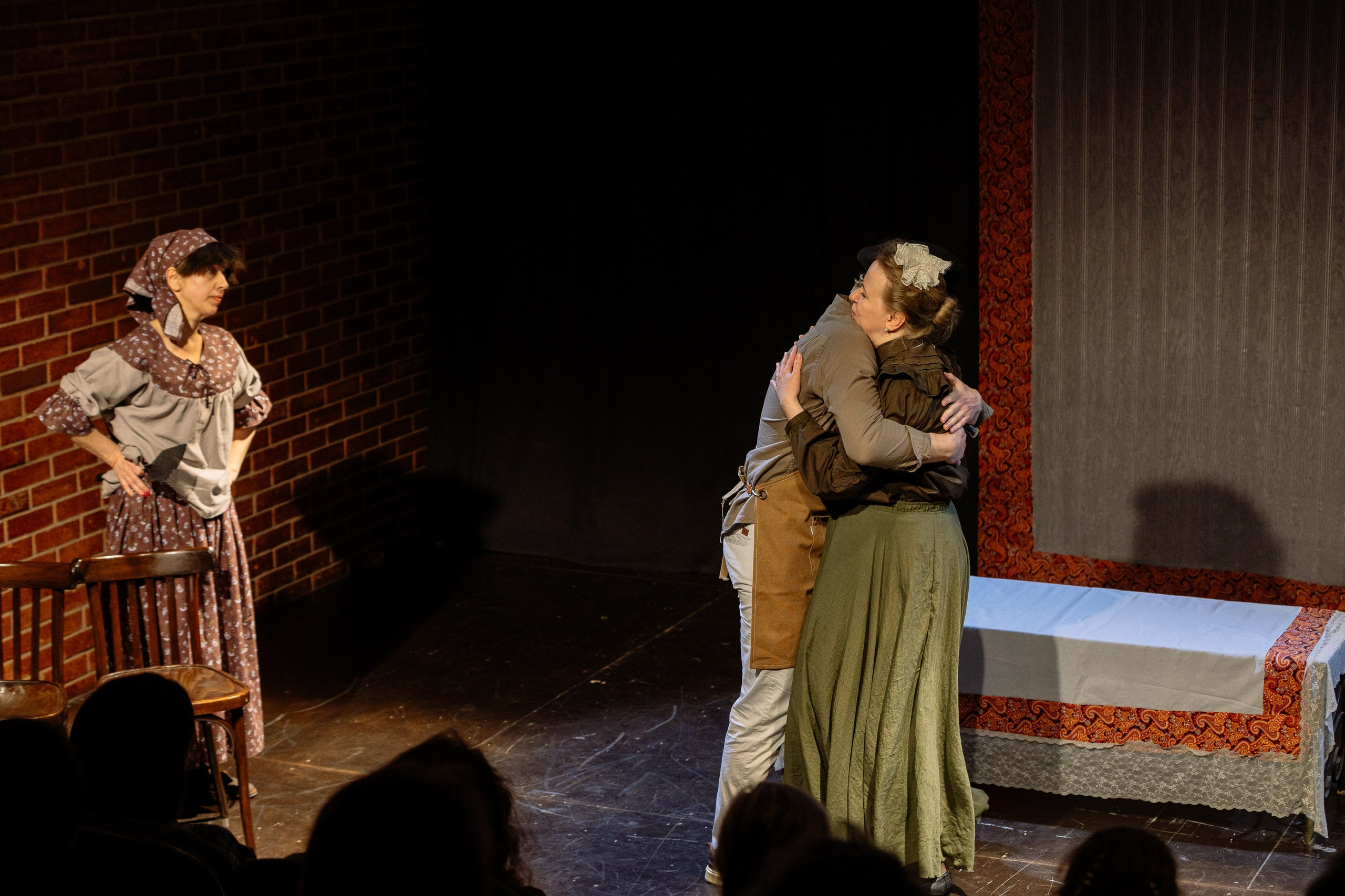 Театр Арт-Авеню _ Женитьба Бальзаминова. Фотограф Юлия Мальцева