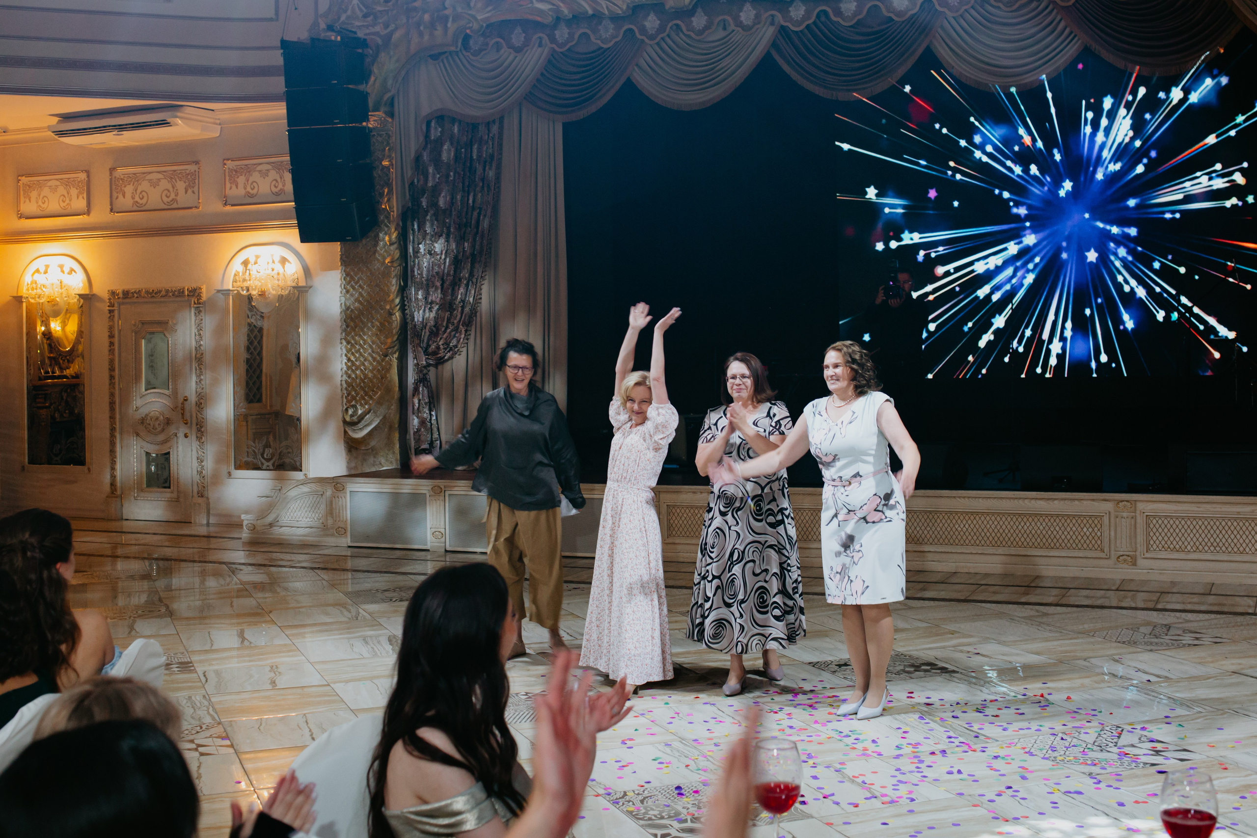 Выпускной. 11 лицей. Фотограф в Челябинске Ополихина Анна