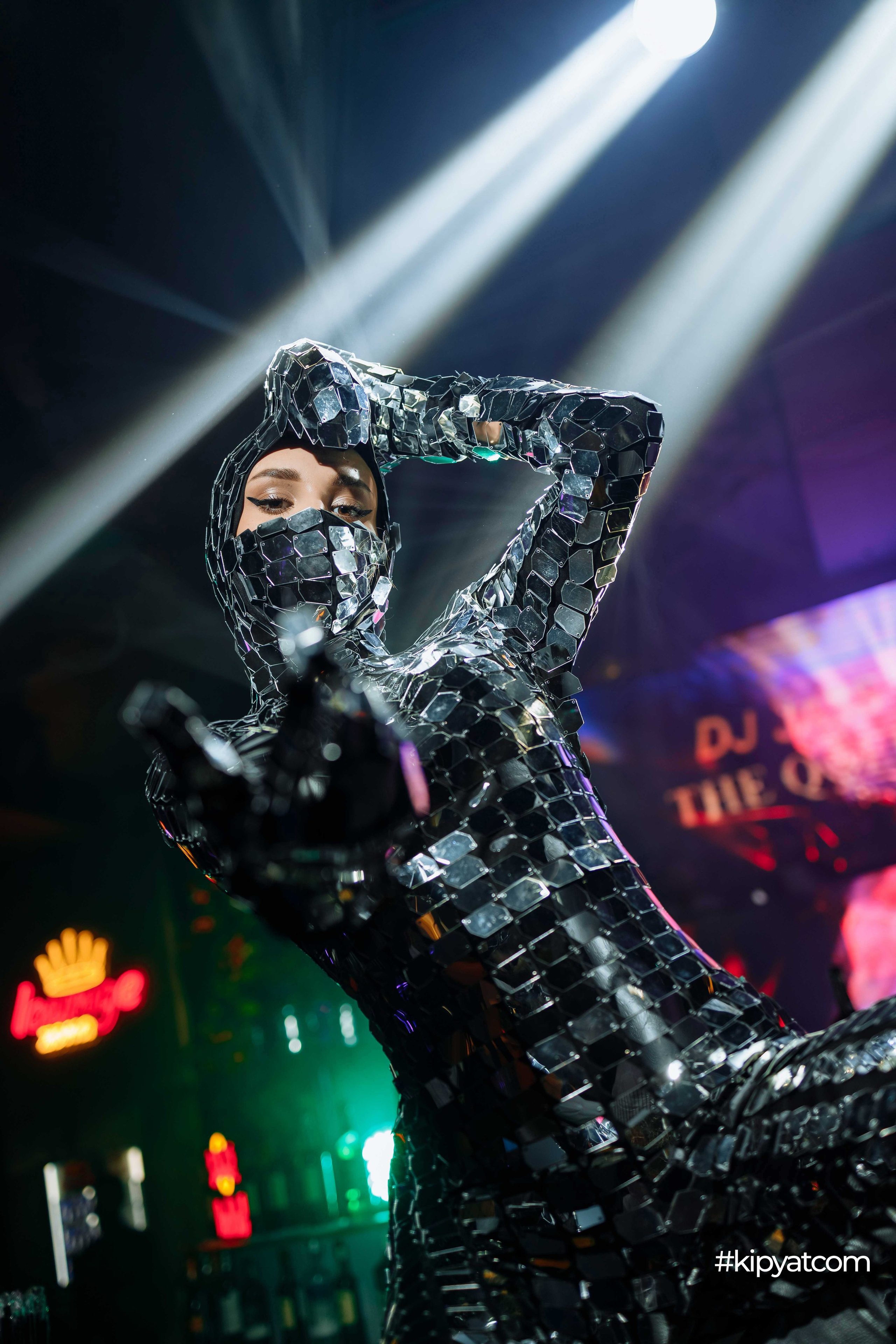 The Queen Prive. Кипятком Шымкент