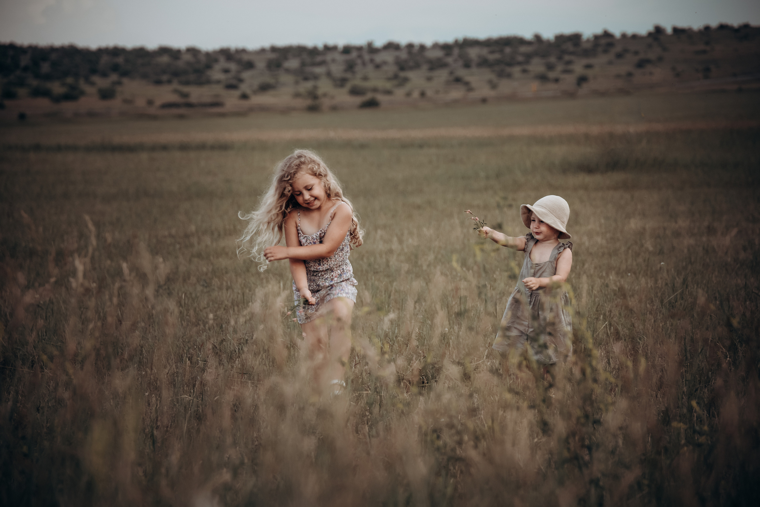 Дети, стог. Семейный фотограф в Абакане Любовь Халявина